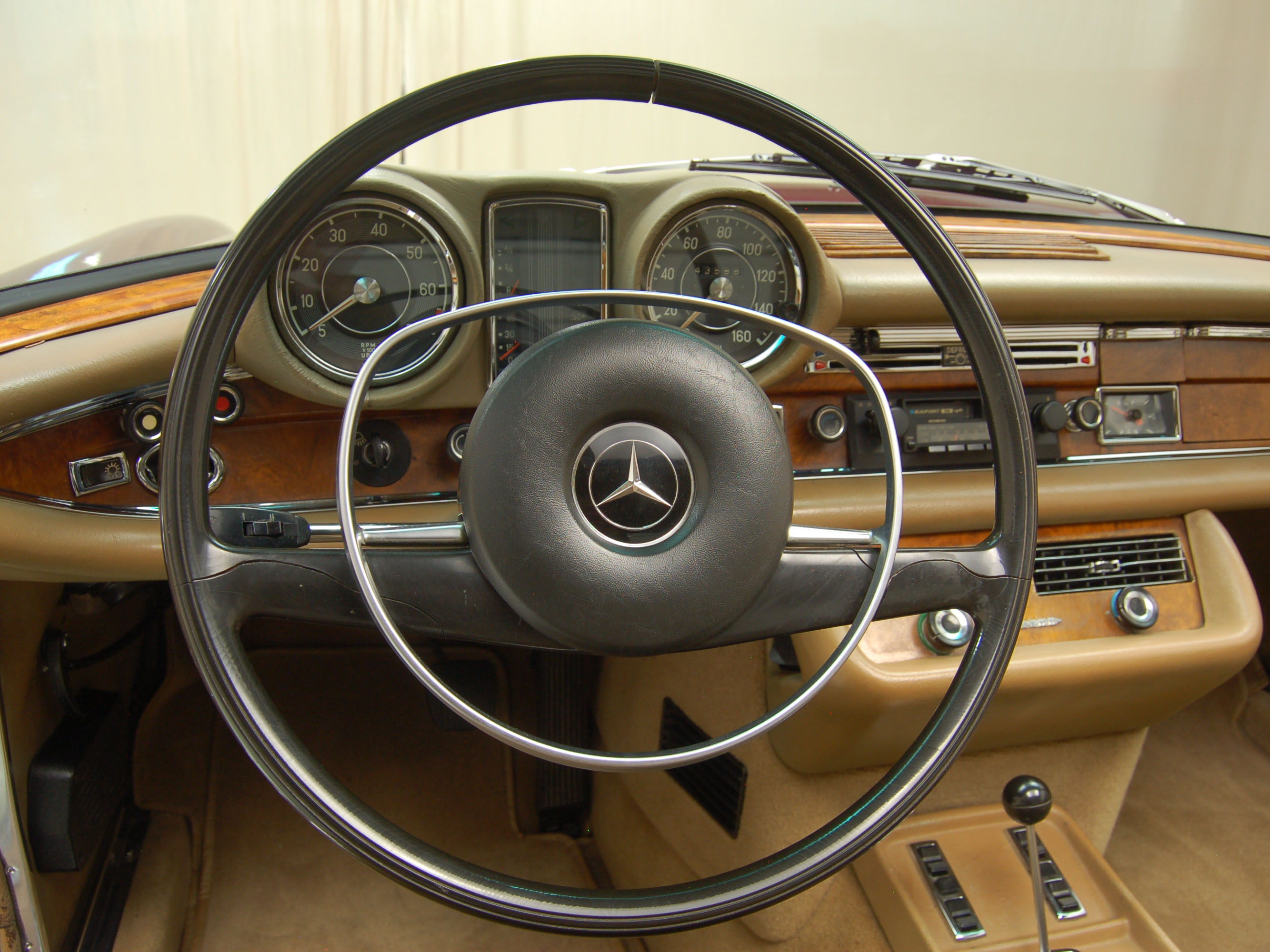 1970 Mercedes-Benz 280SE 3.5