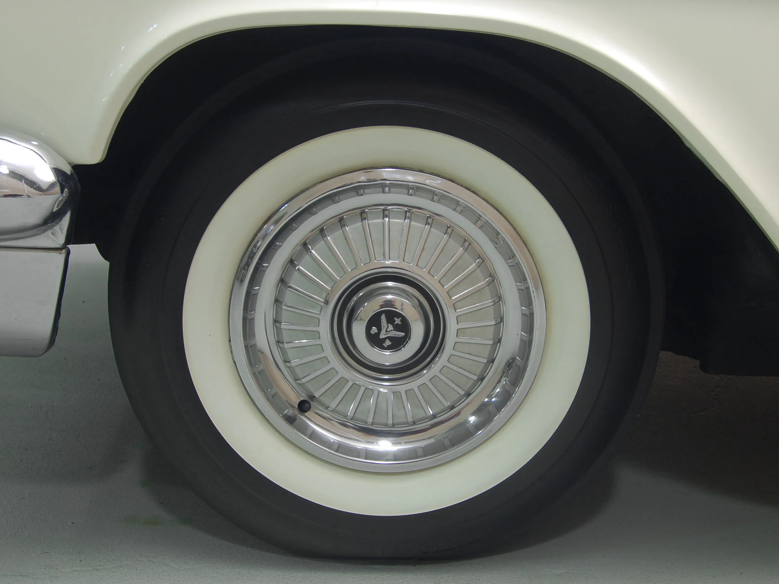 1959 DeSoto Firesweep 2dr Convertible Courtesy of Hyman Ltd.