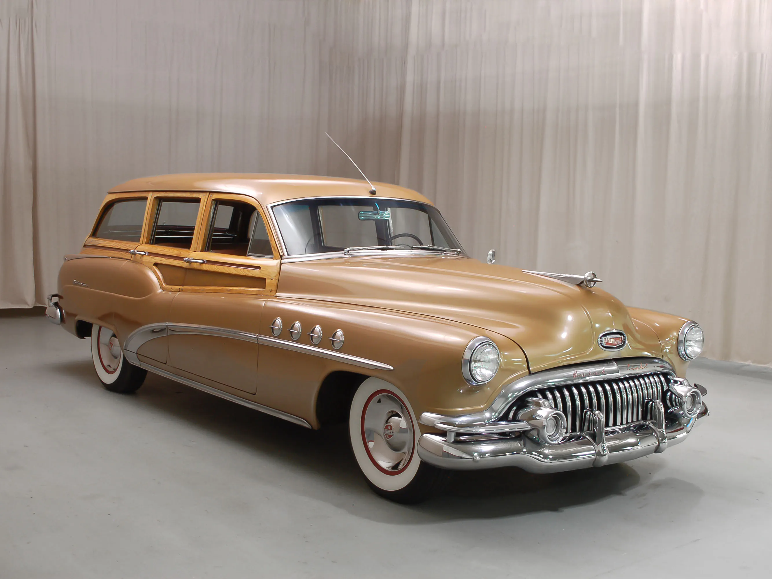 1952 Buick Roadmaster Model 79R 4dr Estate Wagon Courtesy of Hyman Ltd.