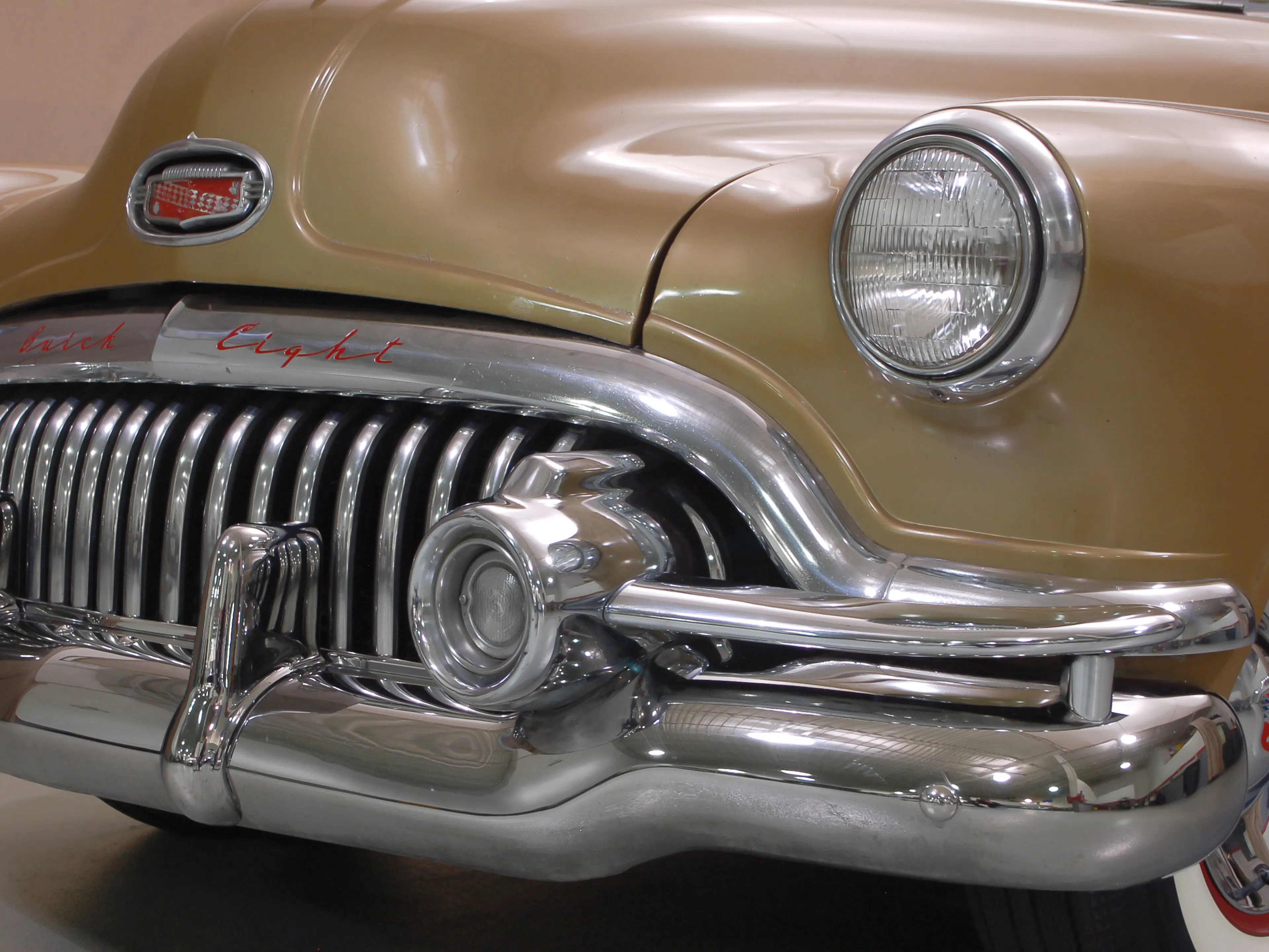 1952 Buick Roadmaster Model 79R 4dr Estate Wagon Courtesy of Hyman Ltd.