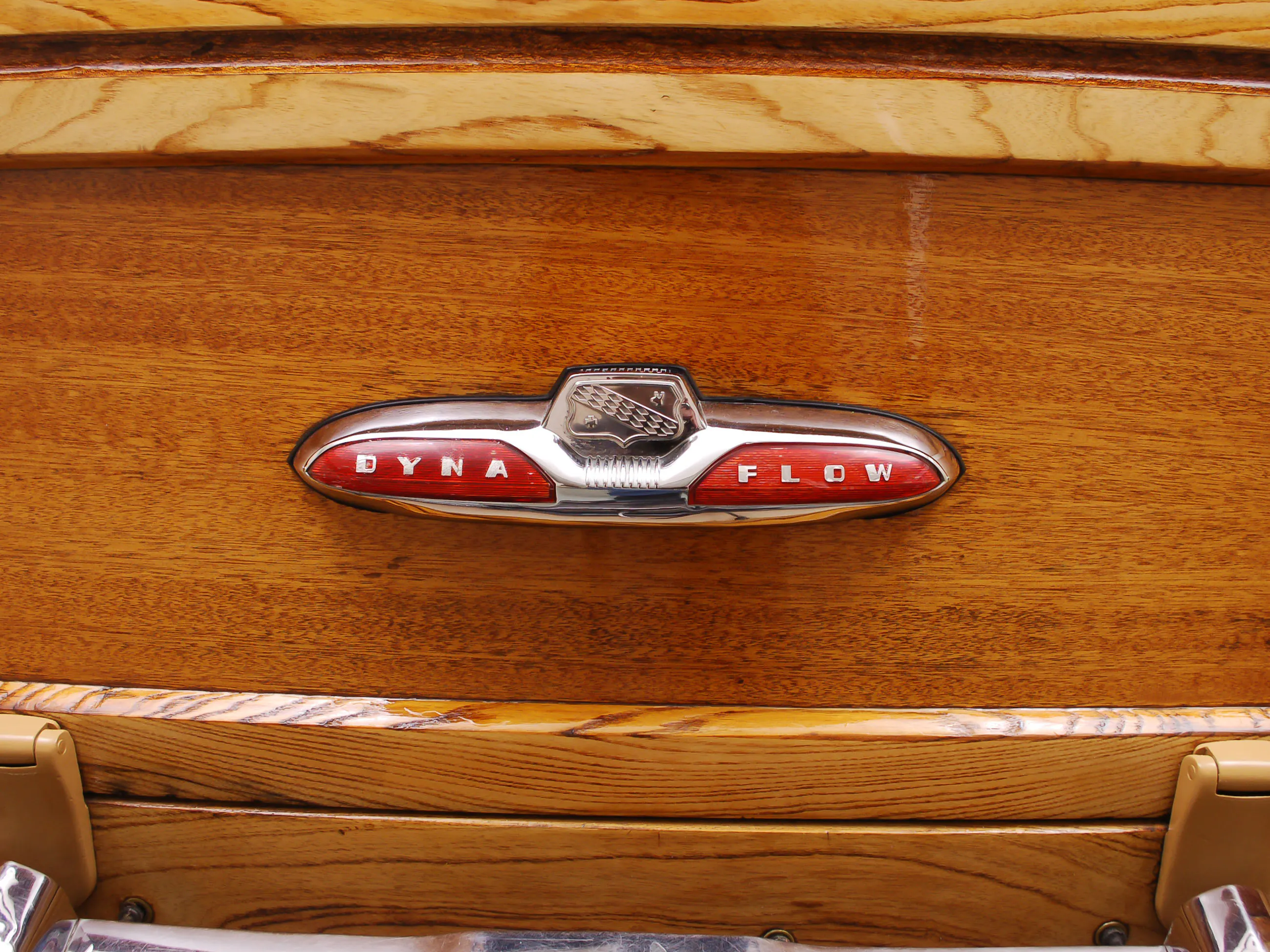 1952 Buick Roadmaster Model 79R 4dr Estate Wagon Courtesy of Hyman Ltd.