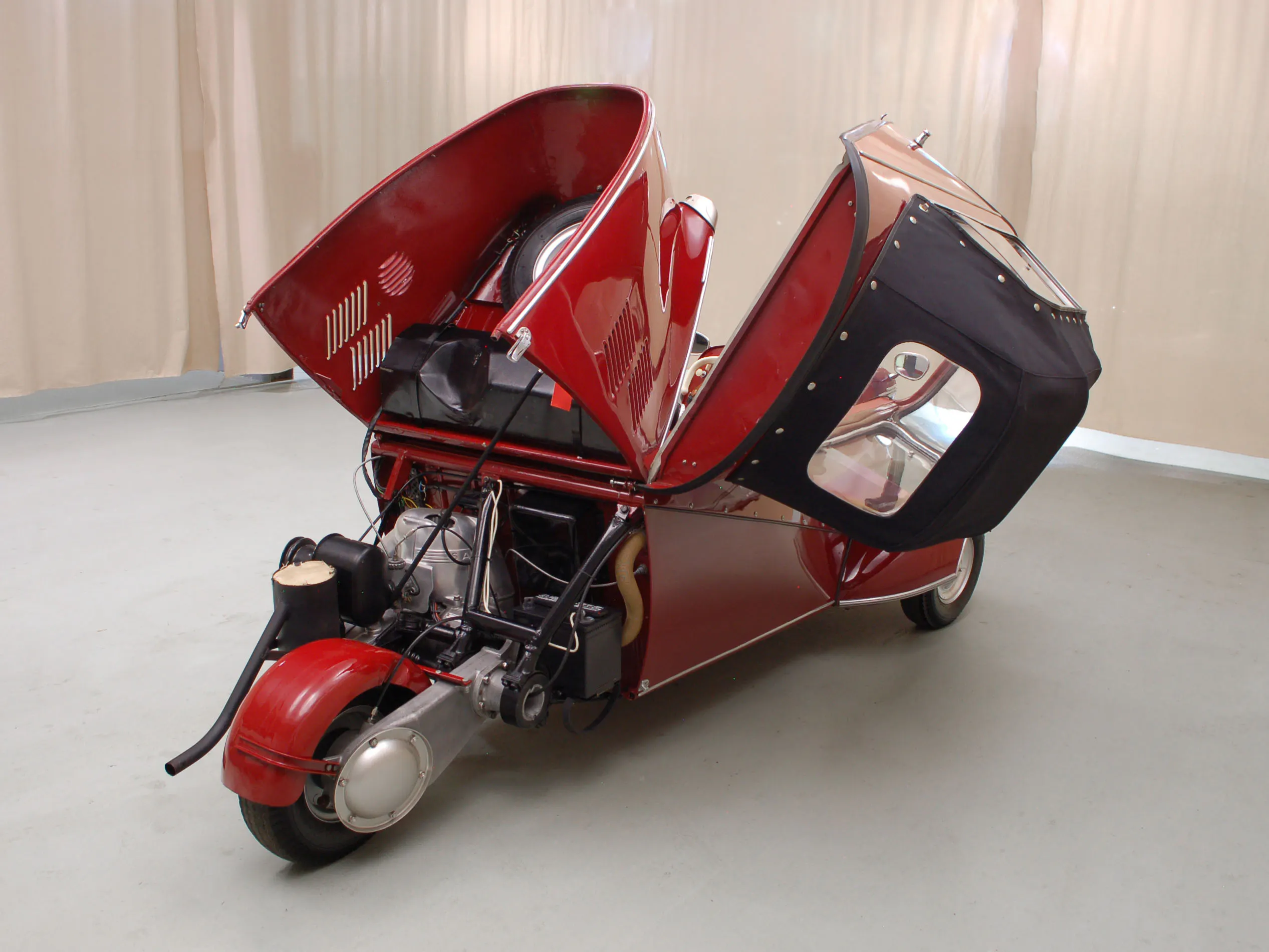 1955 Messerschmitt KR200 2dr Bubble Top Courtesy of Hyman Ltd.