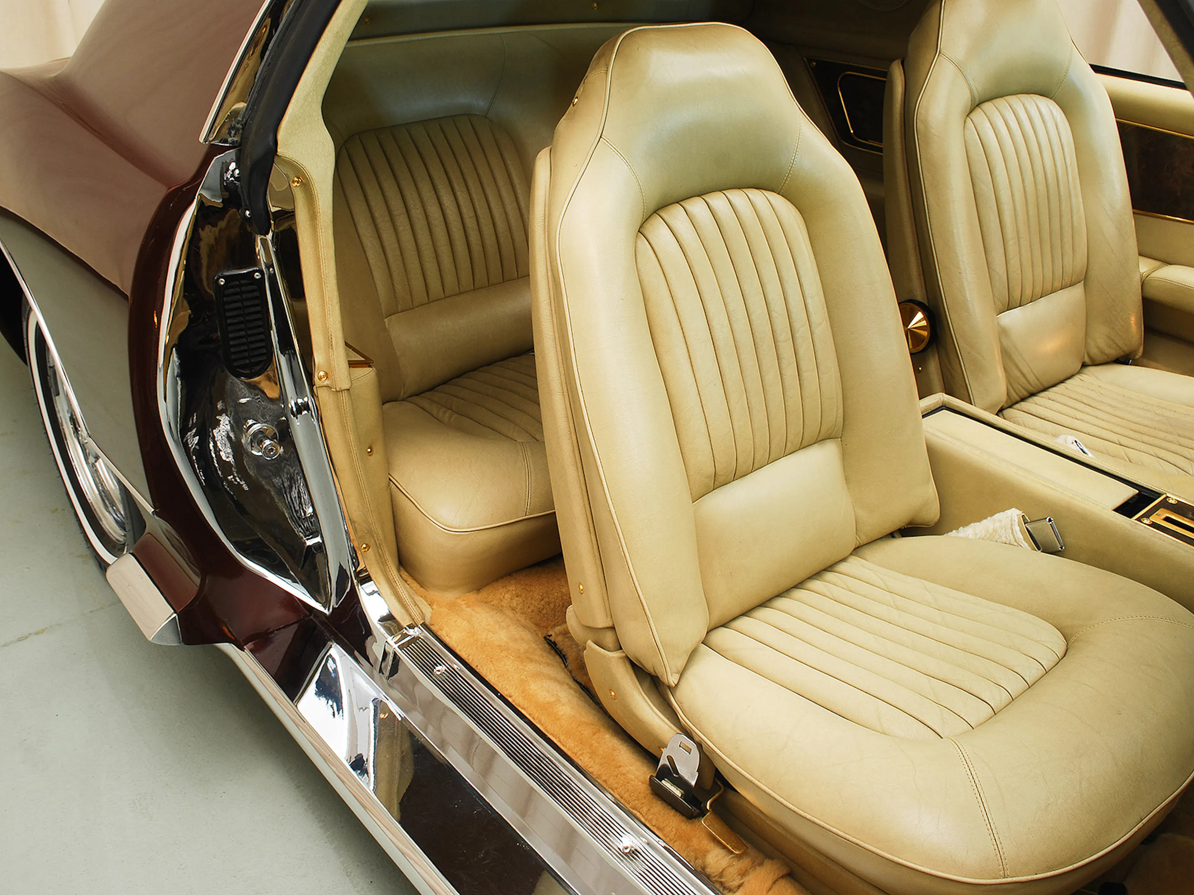 1974 Stutz Blackhawk 2dr Coupe Courtesy of Hyman Ltd.