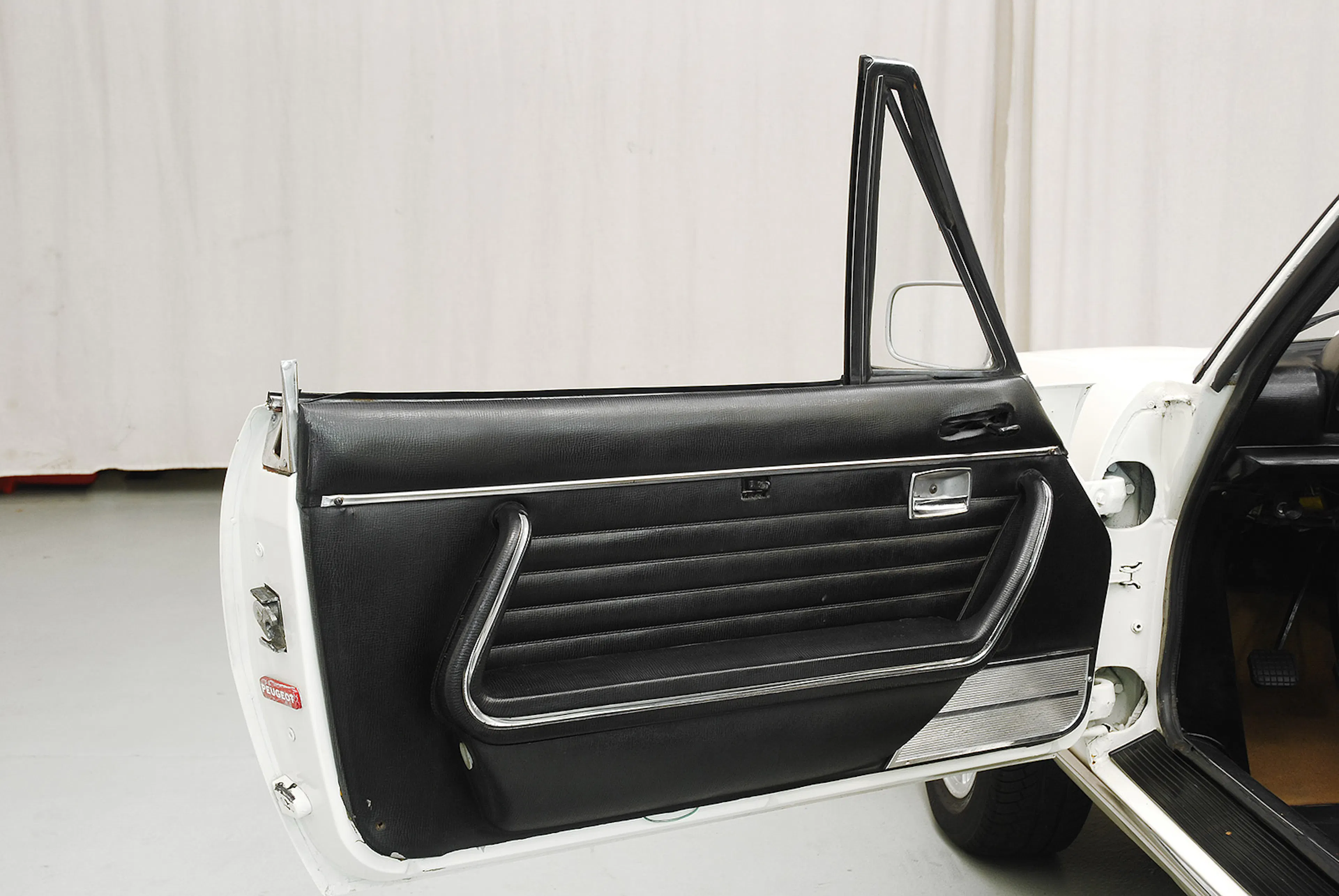 1973 Peugeot 504 2dr Cabriolet Courtesy of Hyman Ltd.