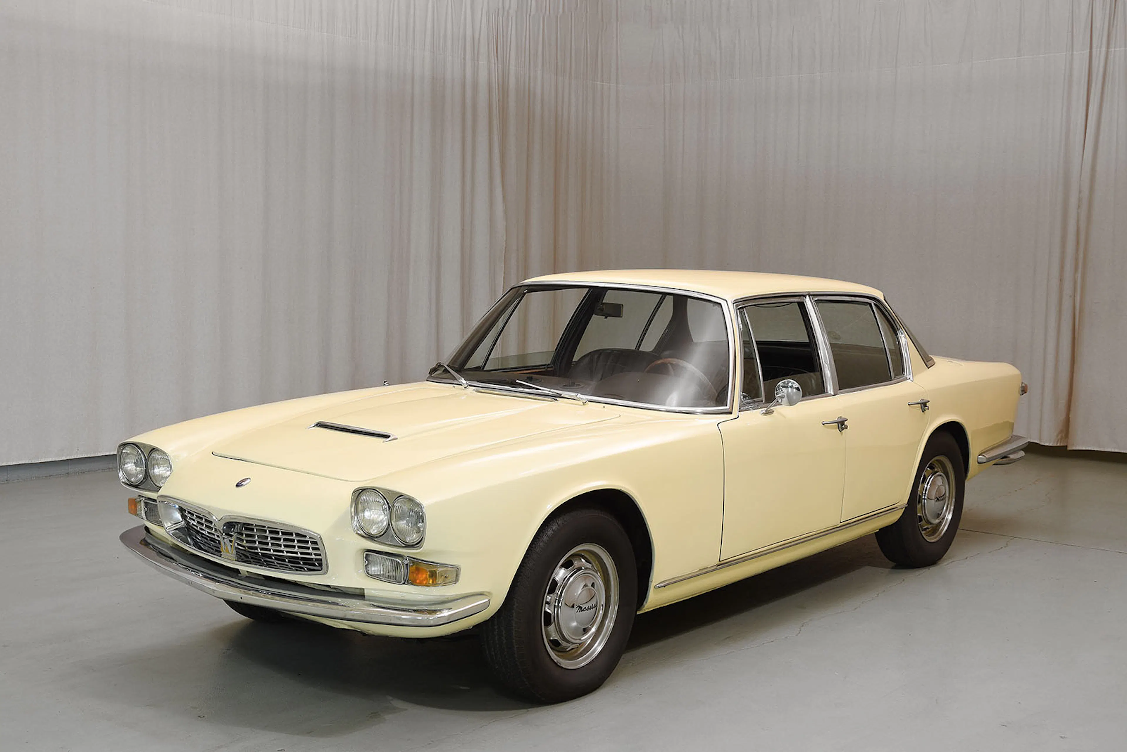 1967 Maserati Quattroporte 4dr Sedan Courtesy of Hyman Ltd.