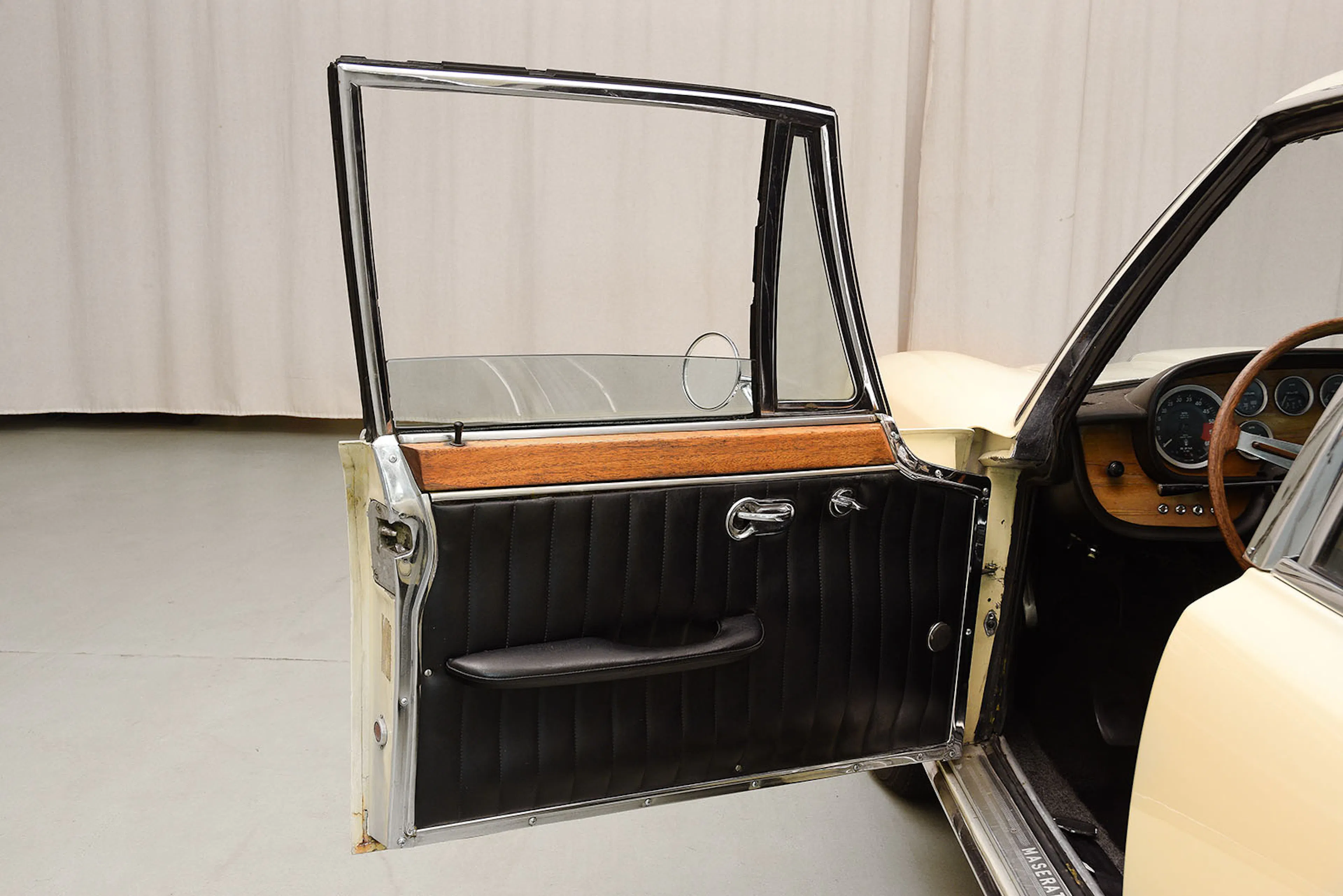 1967 Maserati Quattroporte 4dr Sedan Courtesy of Hyman Ltd.