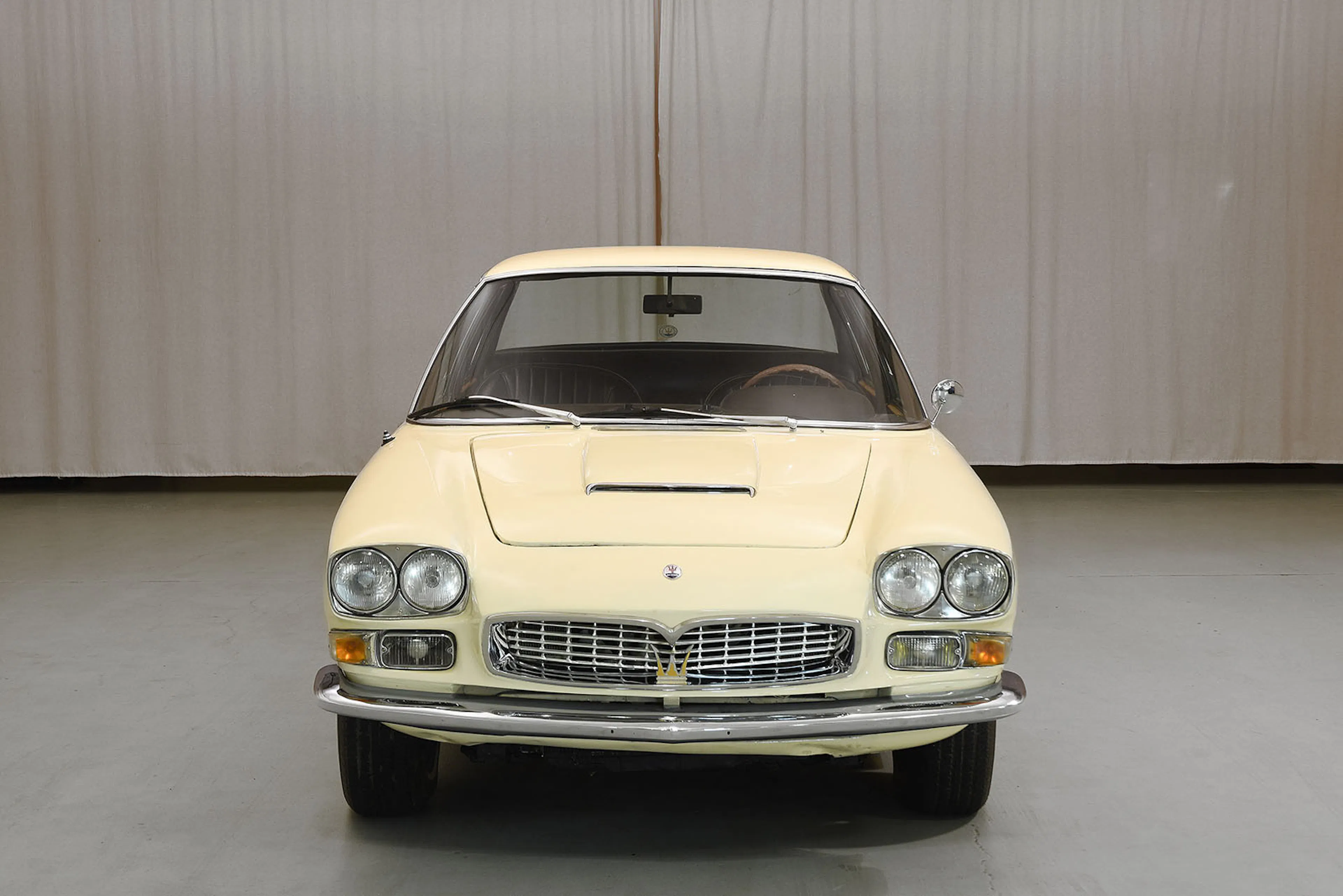 1967 Maserati Quattroporte 4dr Sedan Courtesy of Hyman Ltd.