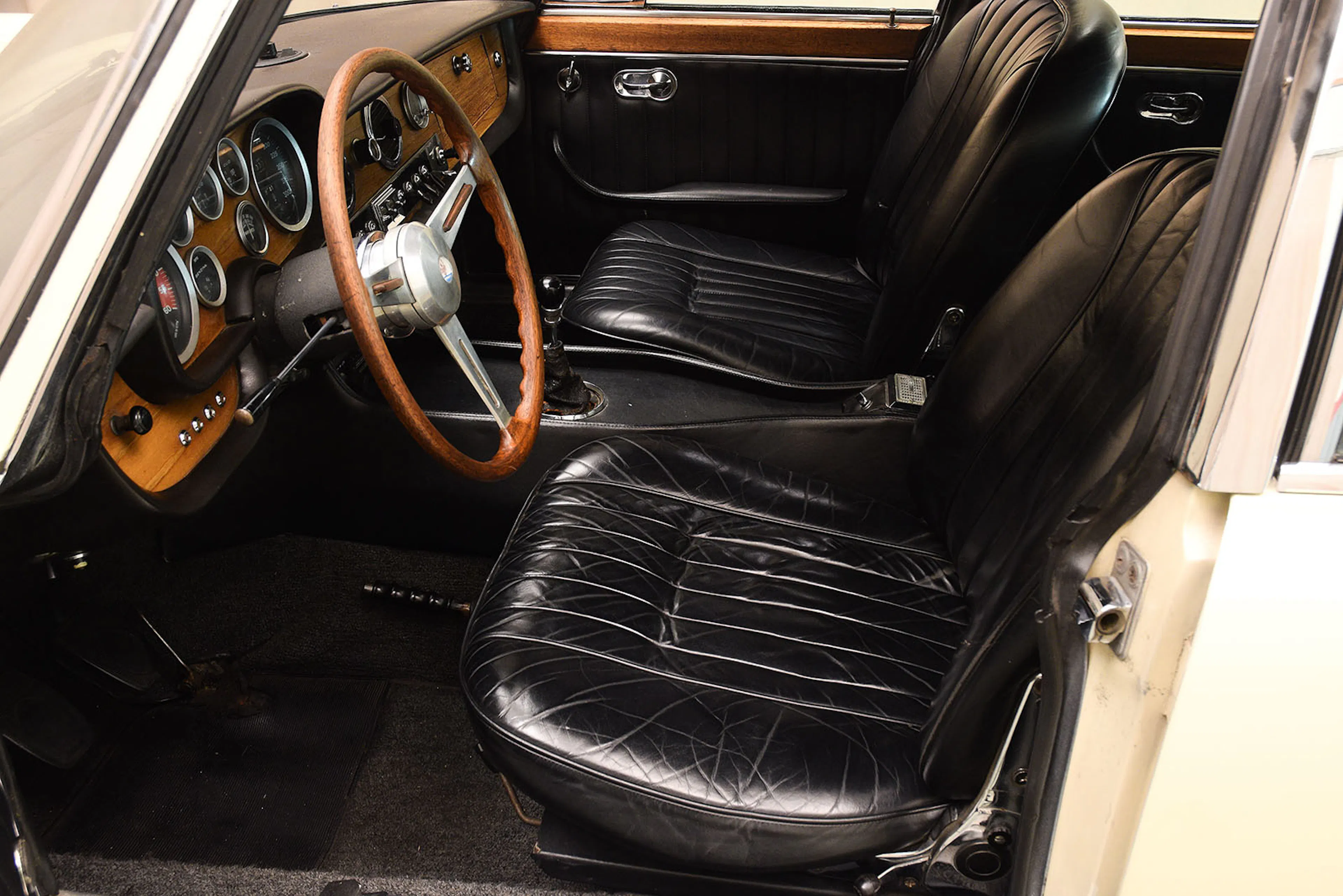 1967 Maserati Quattroporte 4dr Sedan Courtesy of Hyman Ltd.