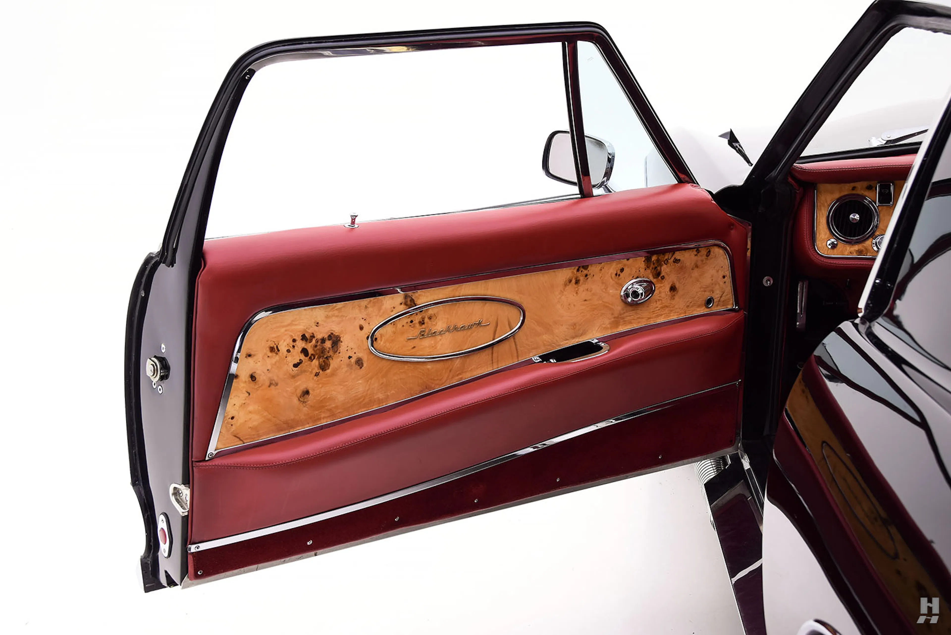 1972 Stutz Blackhawk 2dr Coupe Courtesy of Hyman Ltd.