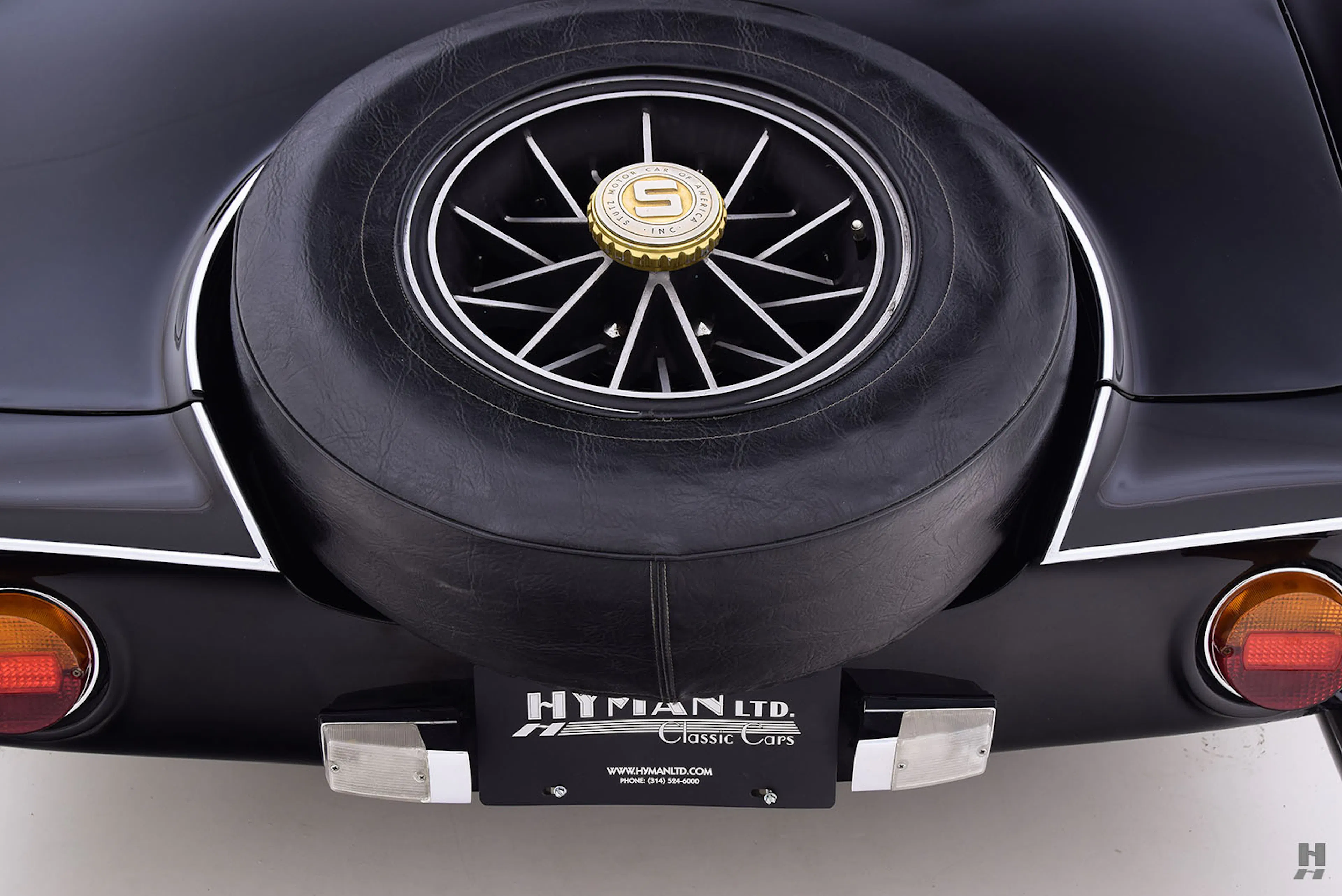 1972 Stutz Blackhawk 2dr Coupe Courtesy of Hyman Ltd.