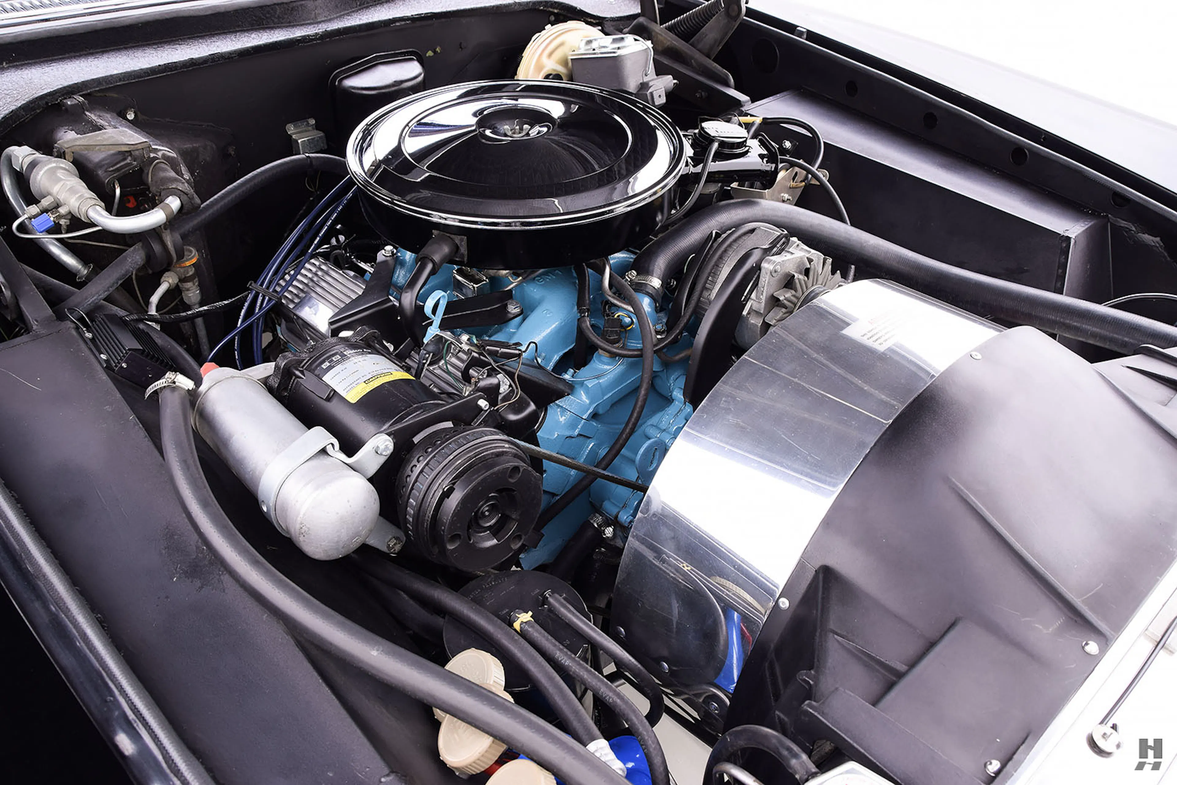 1972 Stutz Blackhawk 2dr Coupe Courtesy of Hyman Ltd.