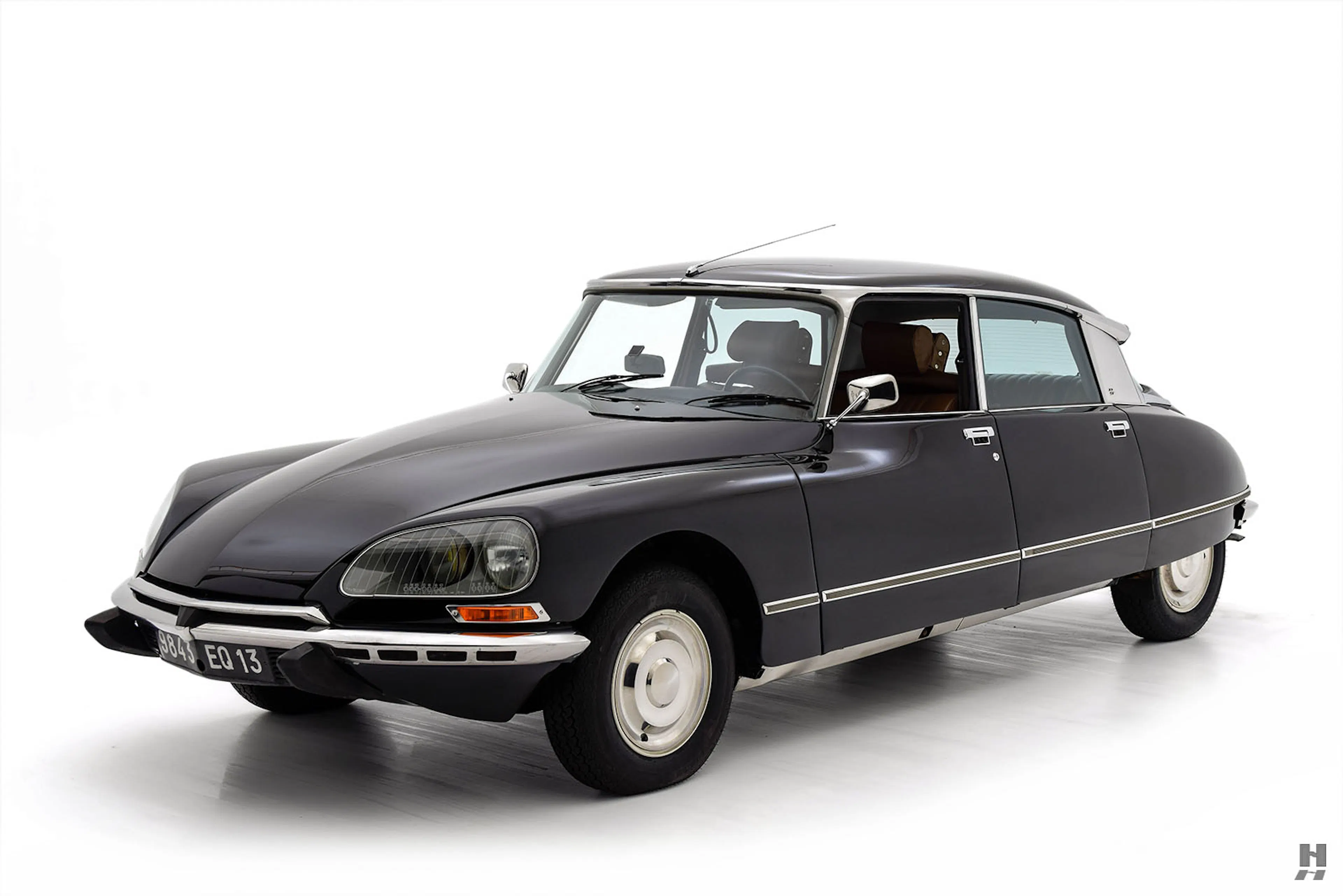 1972 Citroën DS21 Pallas 4dr Sedan Courtesy of Hyman Ltd.