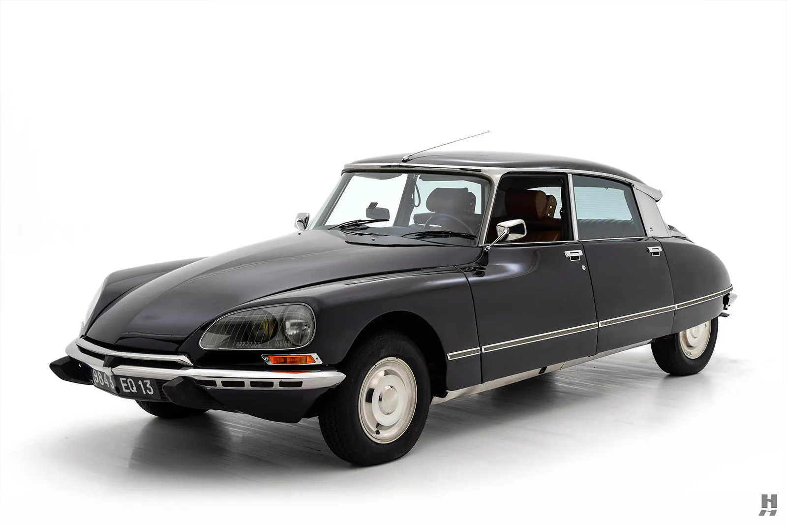 1972 Citroën DS21 Pallas 4dr Sedan Courtesy of Hyman Ltd.