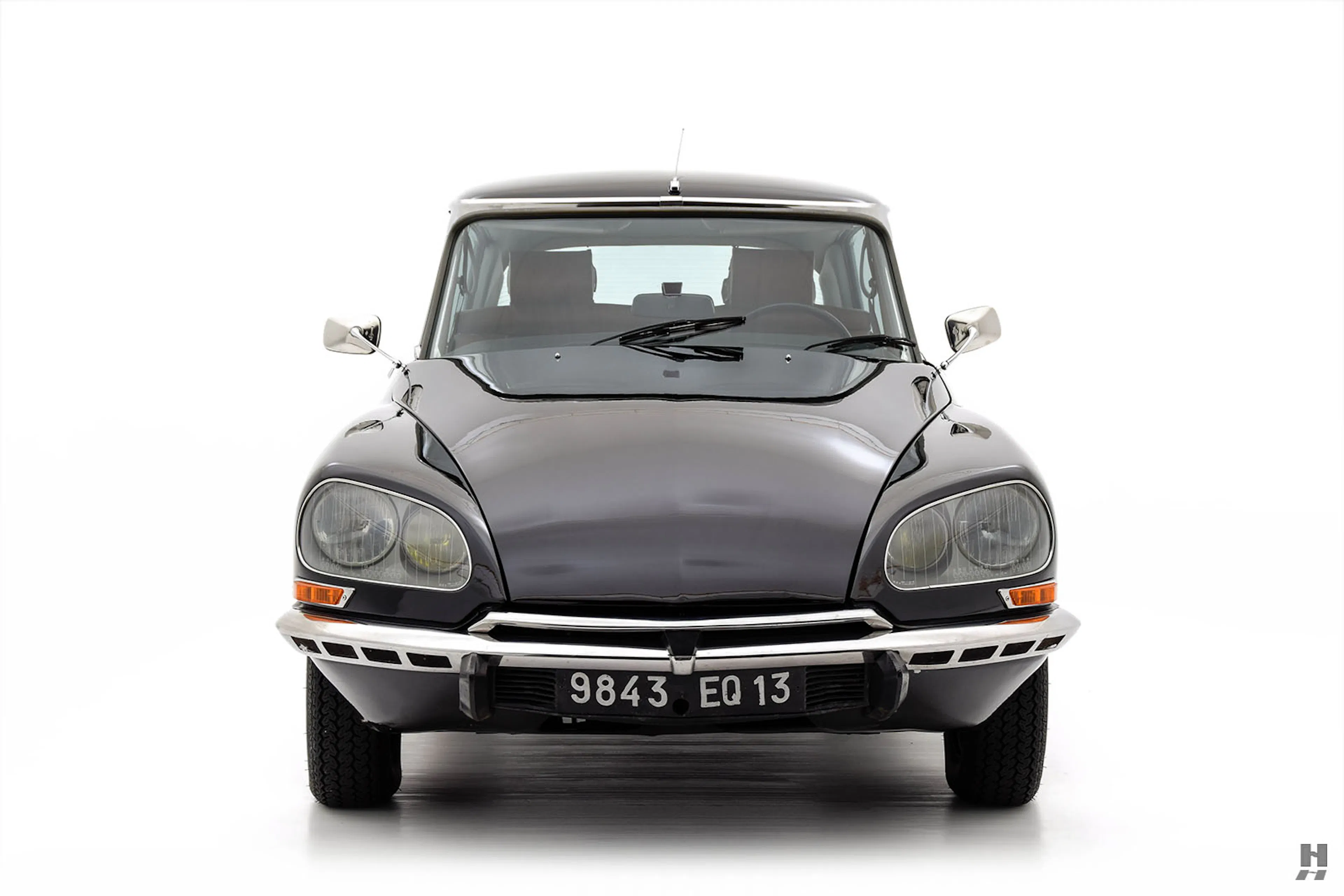 1972 Citroën DS21 Pallas 4dr Sedan Courtesy of Hyman Ltd.