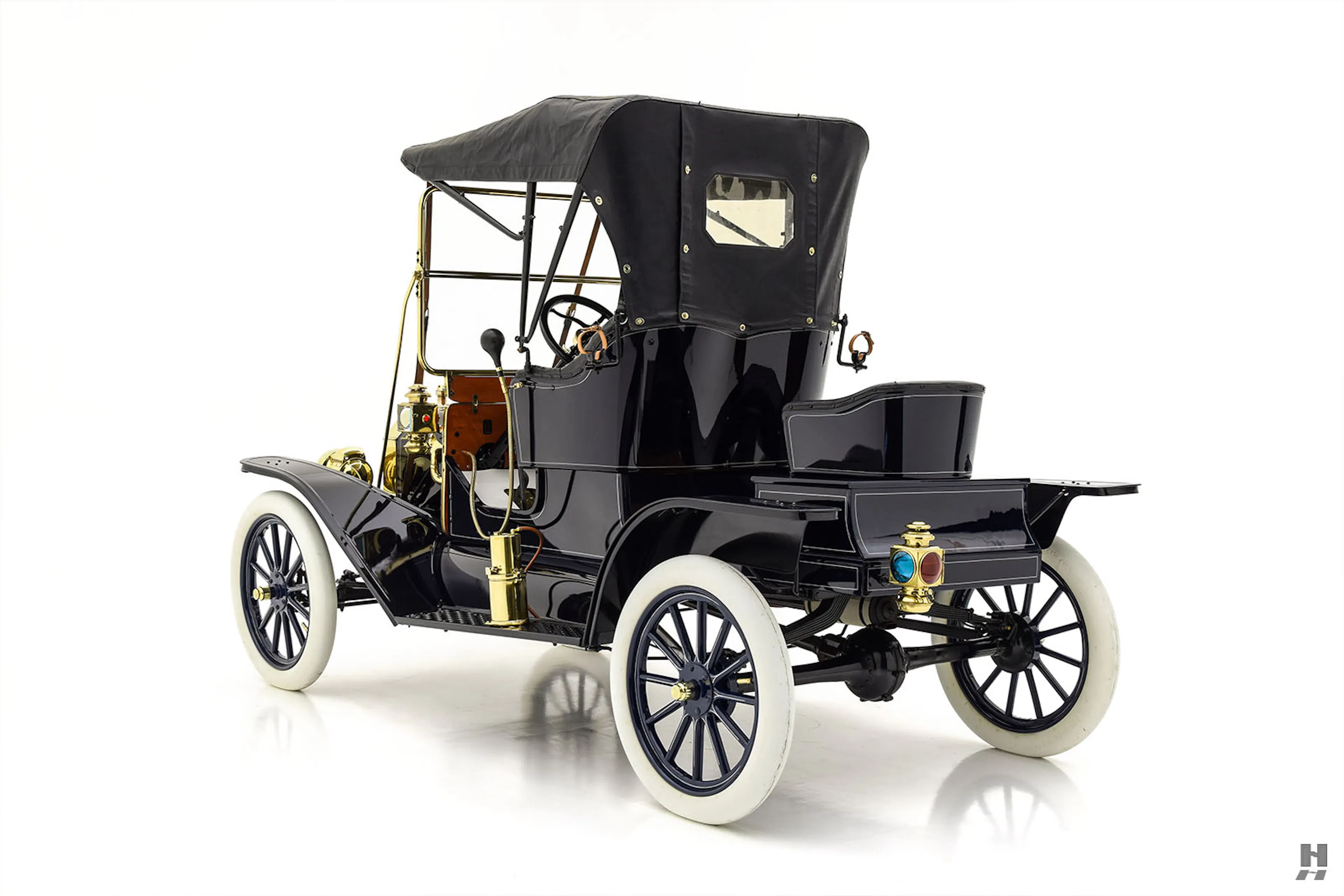 1912 Ford Model T Roadster courtesy of Hyman, Ltd.