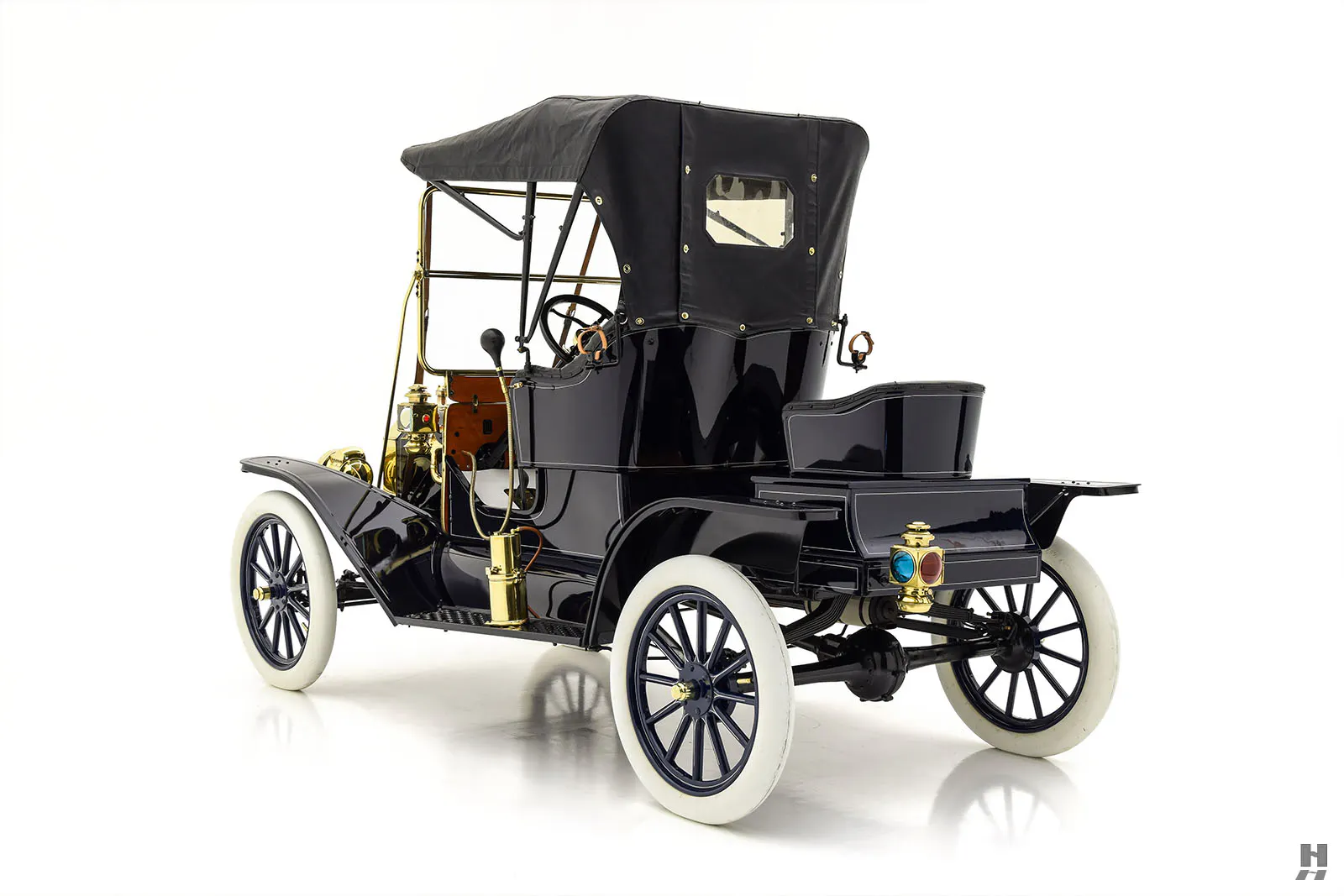 1912 Ford Model T Roadster courtesy of Hyman, Ltd.