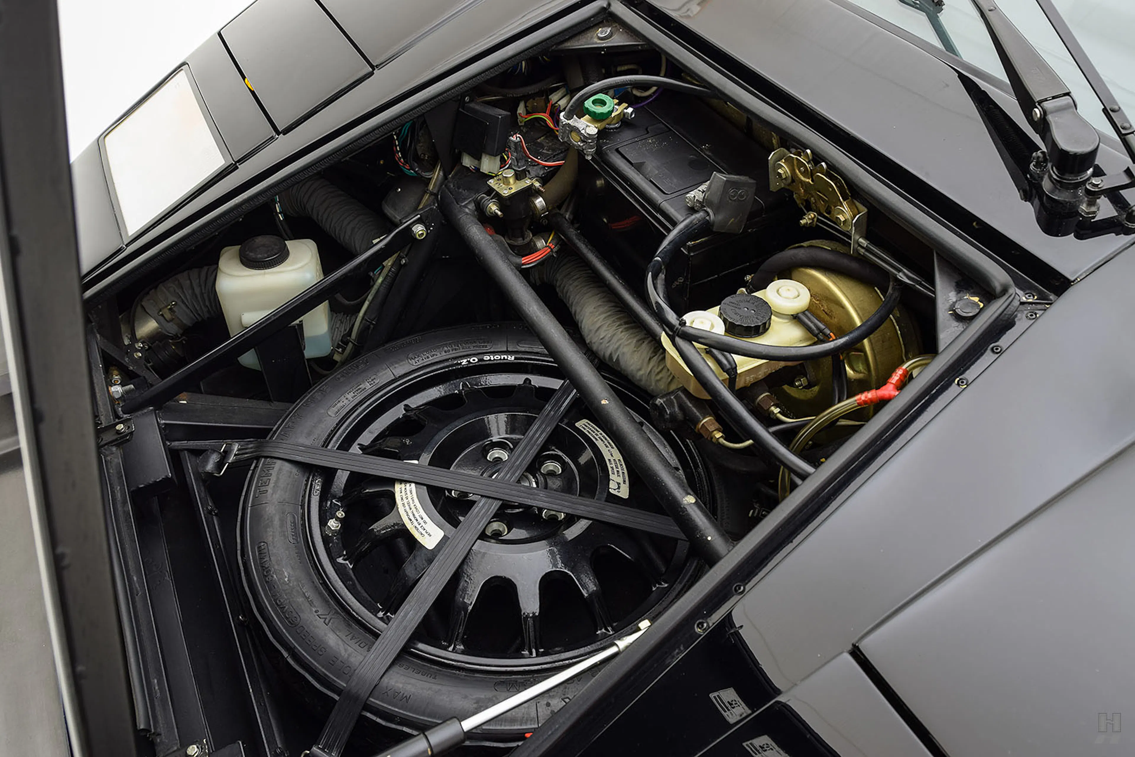 1989 Lamborghini Countach Silver Anniversary 2dr Coupe Courtesy of Hyman Ltd.