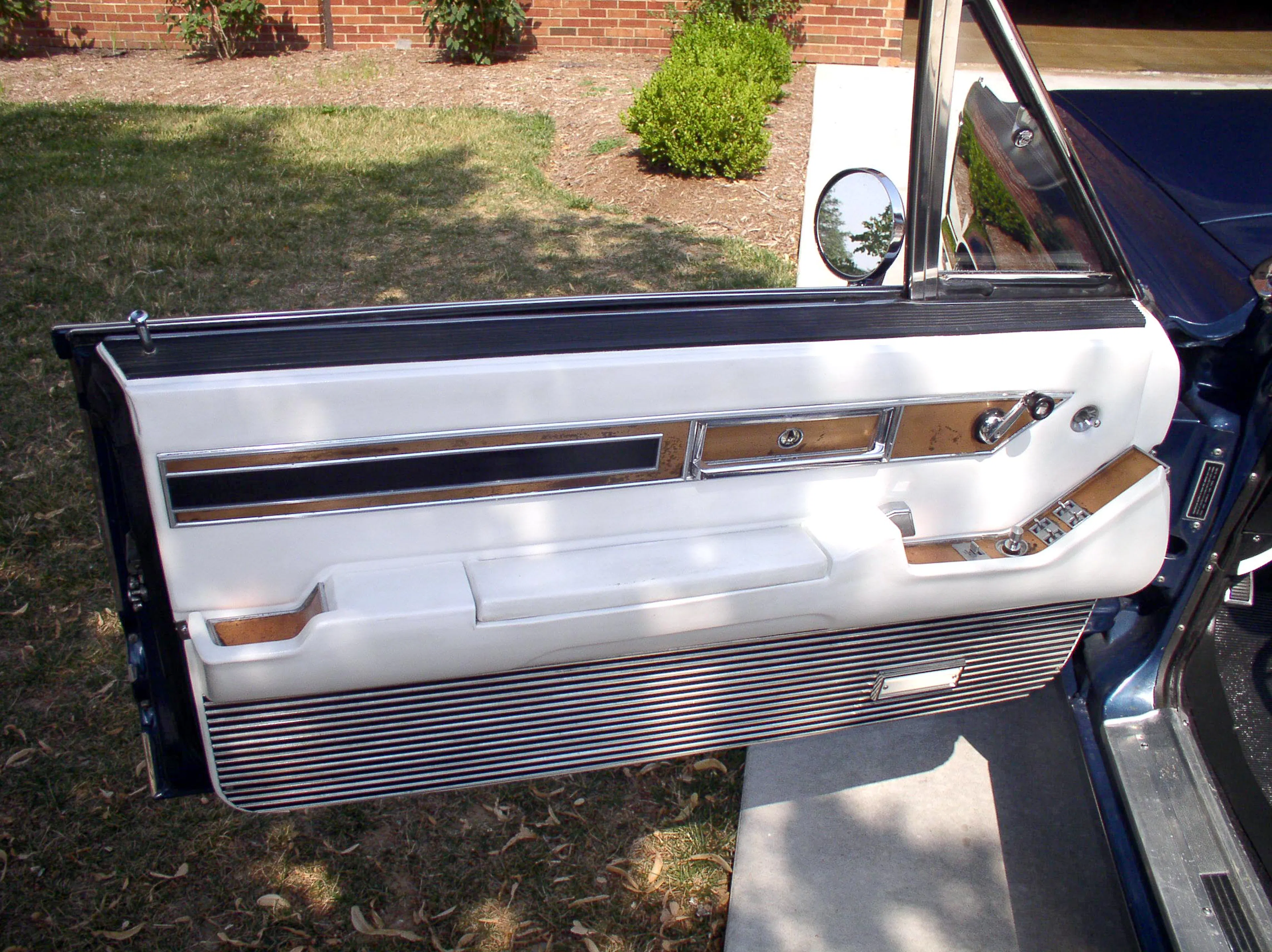 1968 Imperial Crown Base