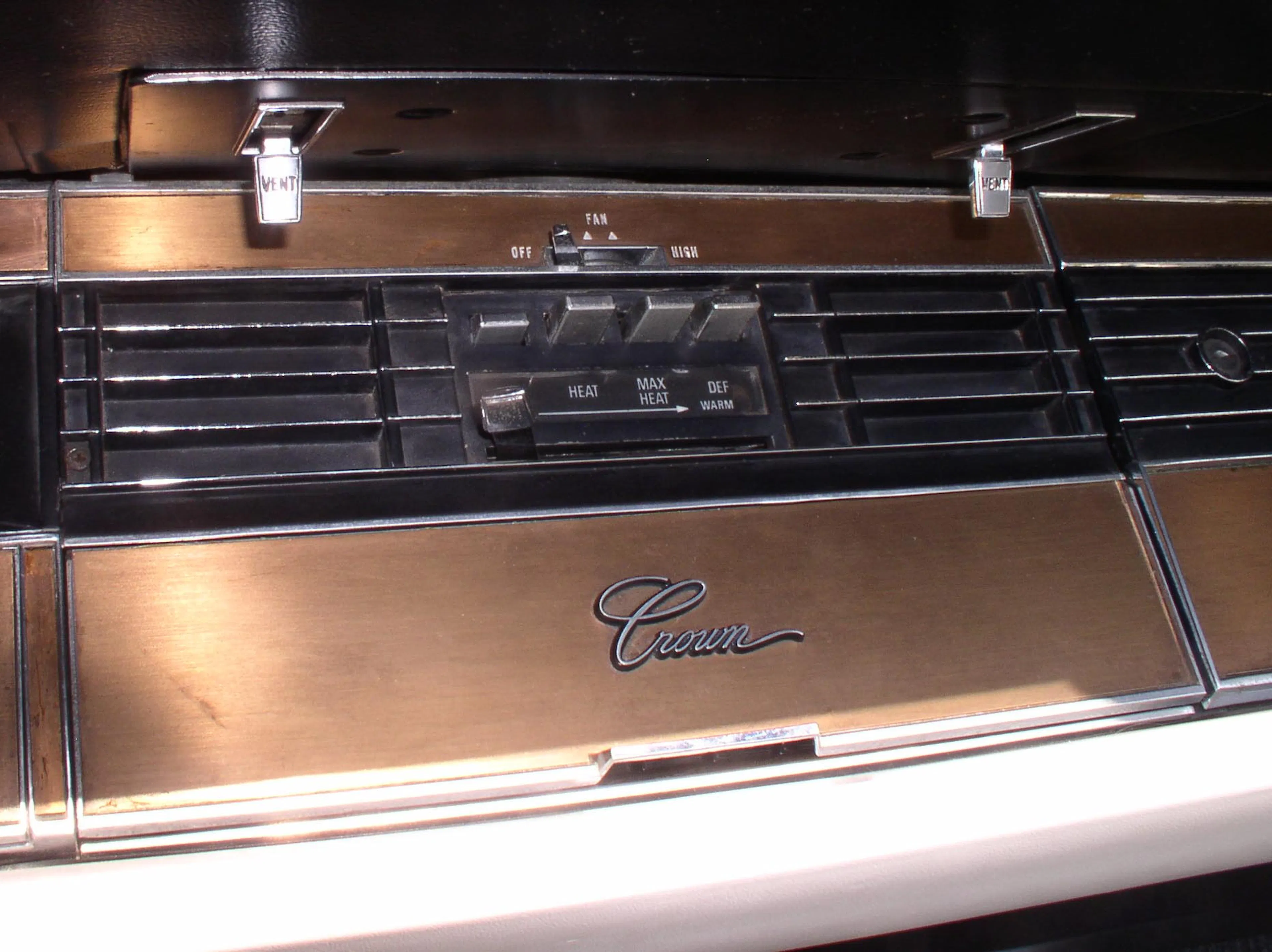 1968 Imperial Crown Base