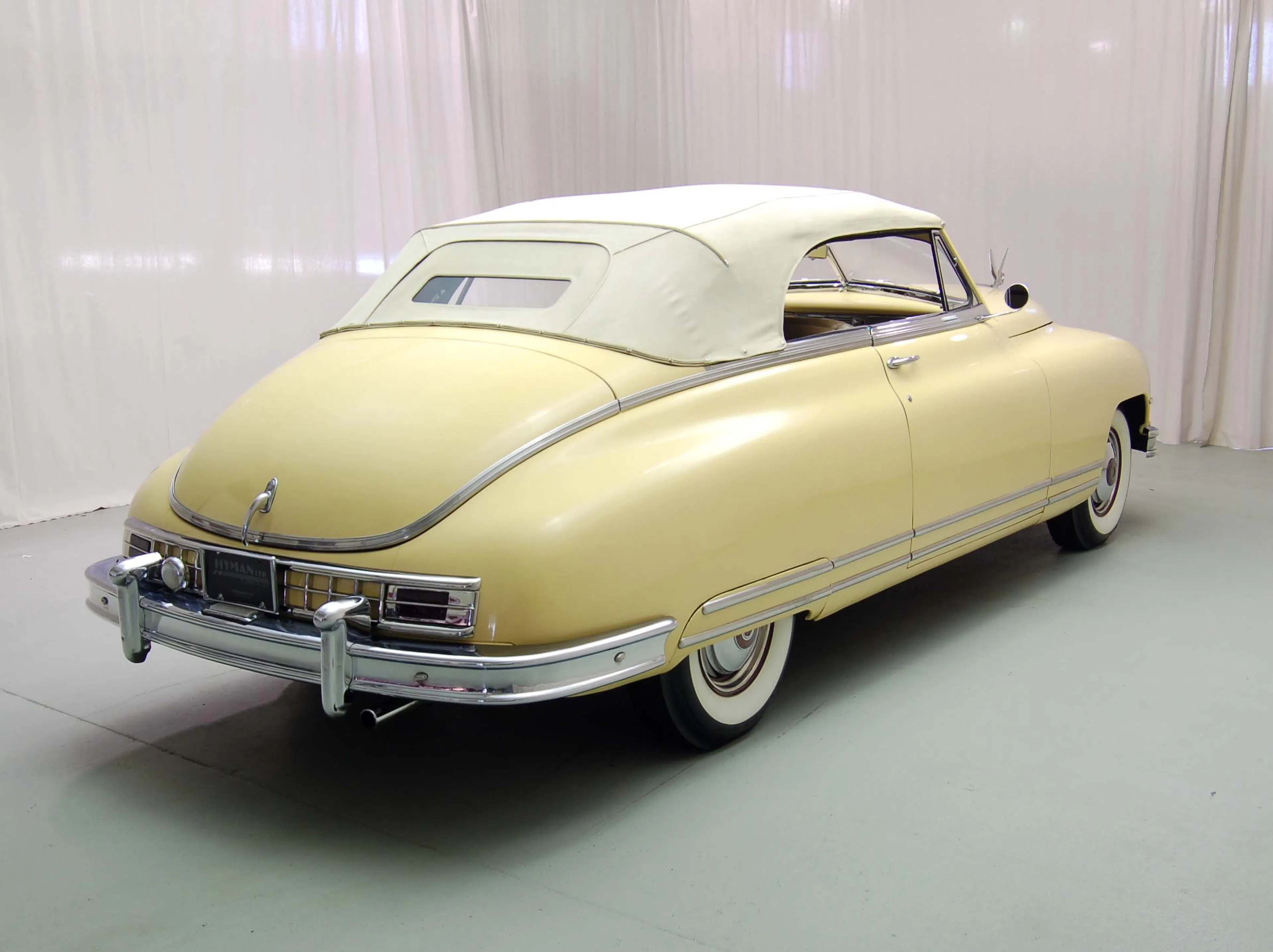1948 Packard Custom Eight Victoria-22nd Series
