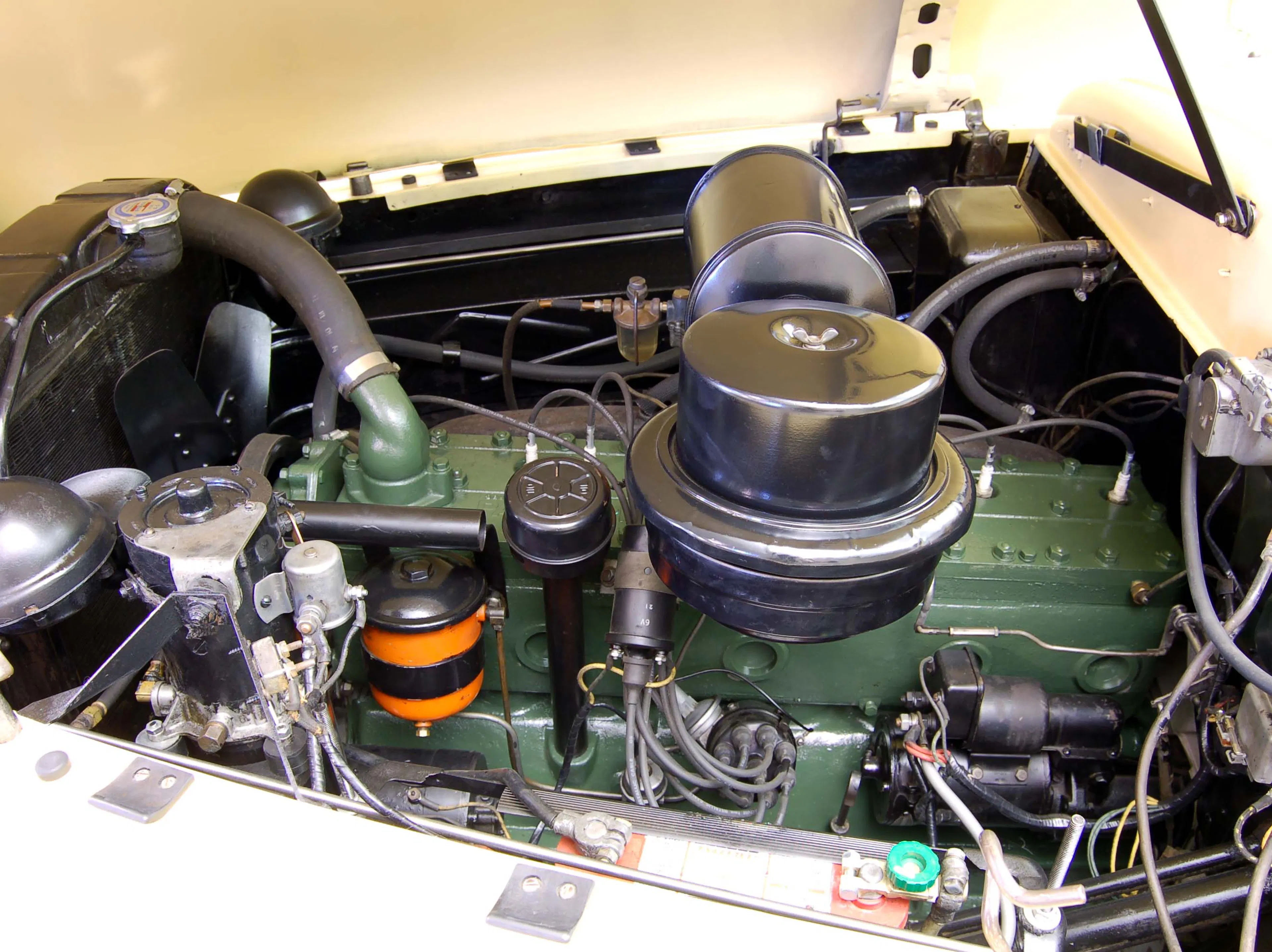 1948 Packard Custom Eight Victoria-22nd Series
