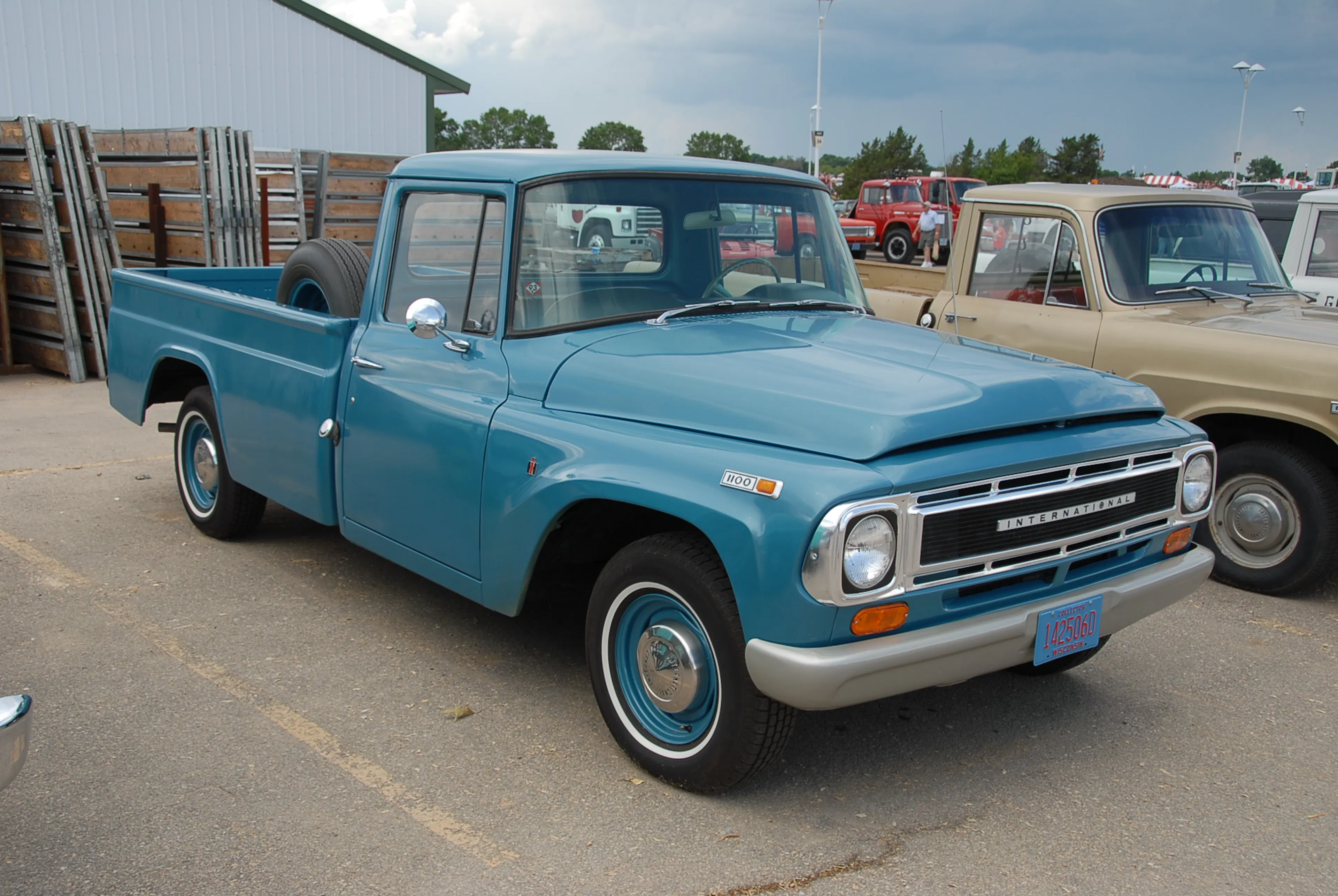 1961 International (IHC) C-120 3/4 Ton