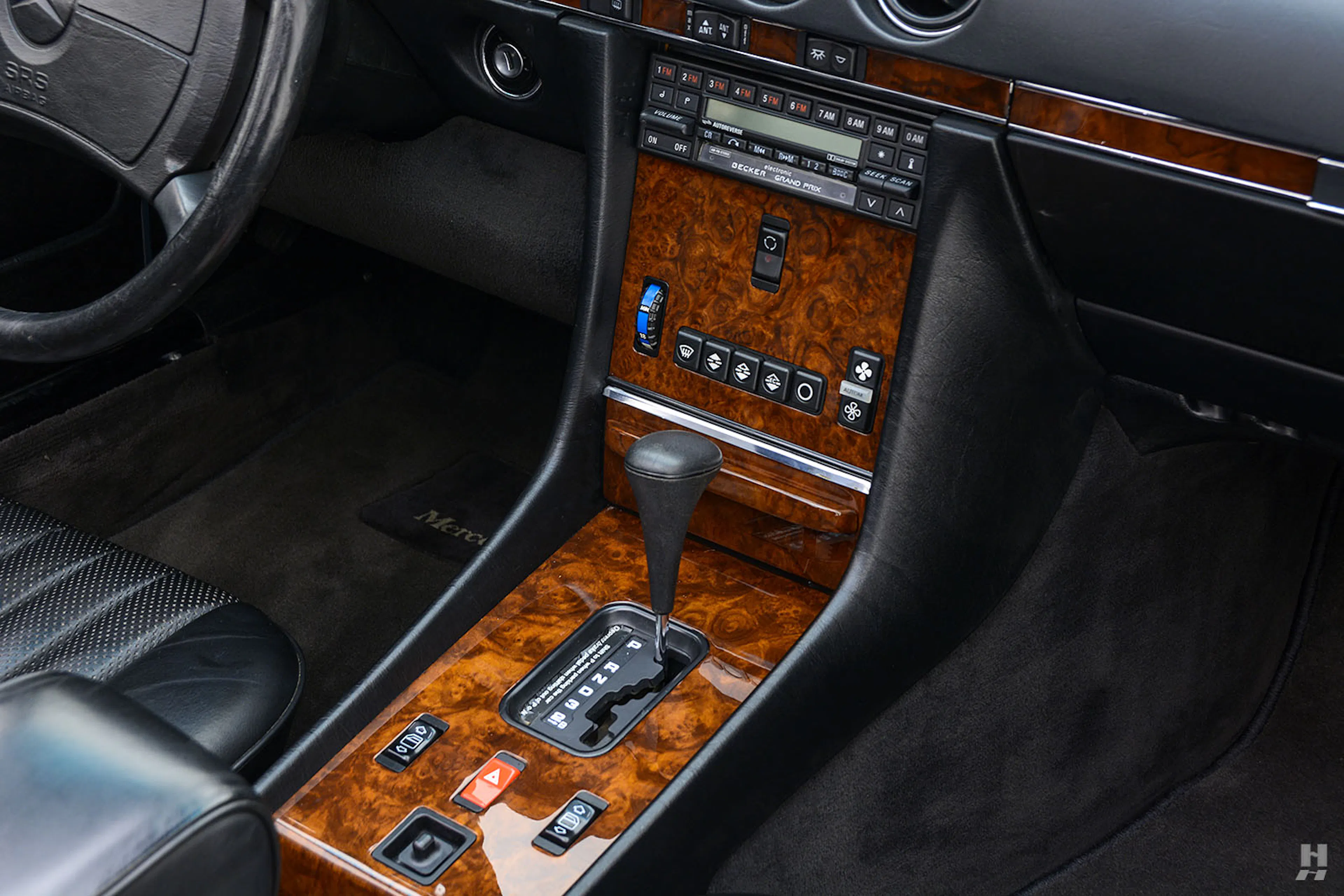 1989 Mercedes-Benz 560SL 2dr Roadster Courtesy of Hyman Ltd.