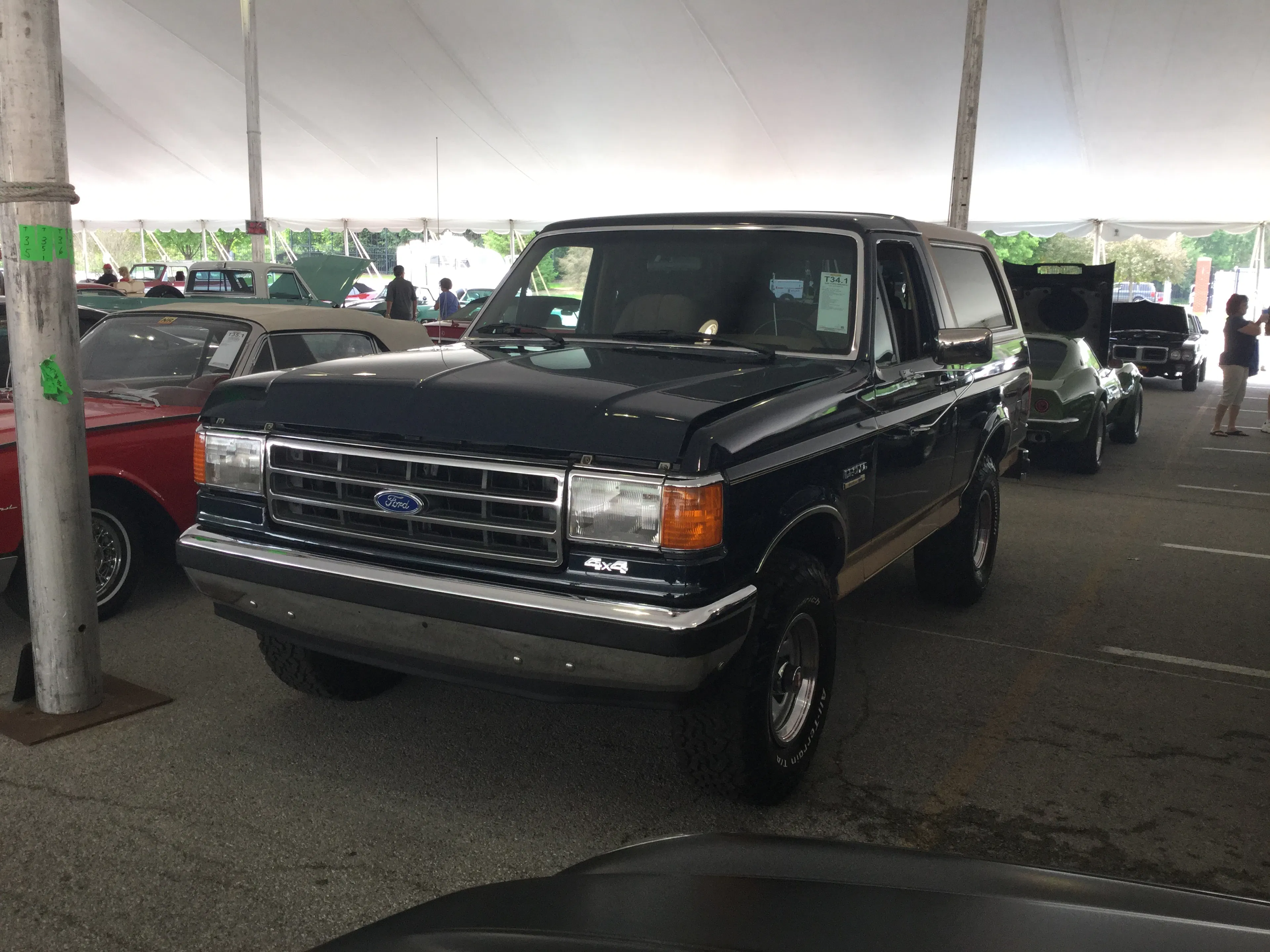 1989 Ford Bronco Wagon 4x4