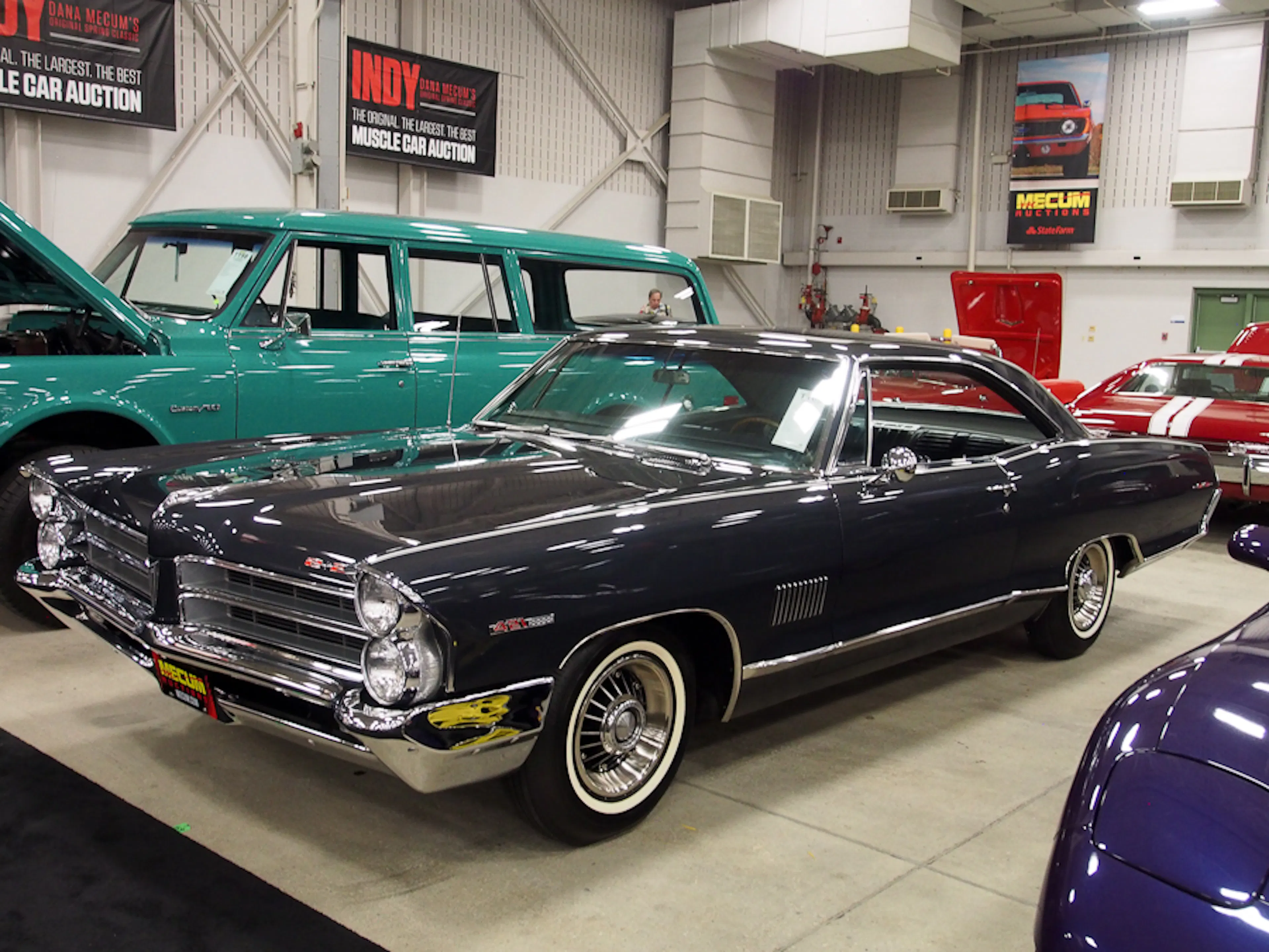 1965 Pontiac Catalina 2 plus 2 2-Dr. Hardtop