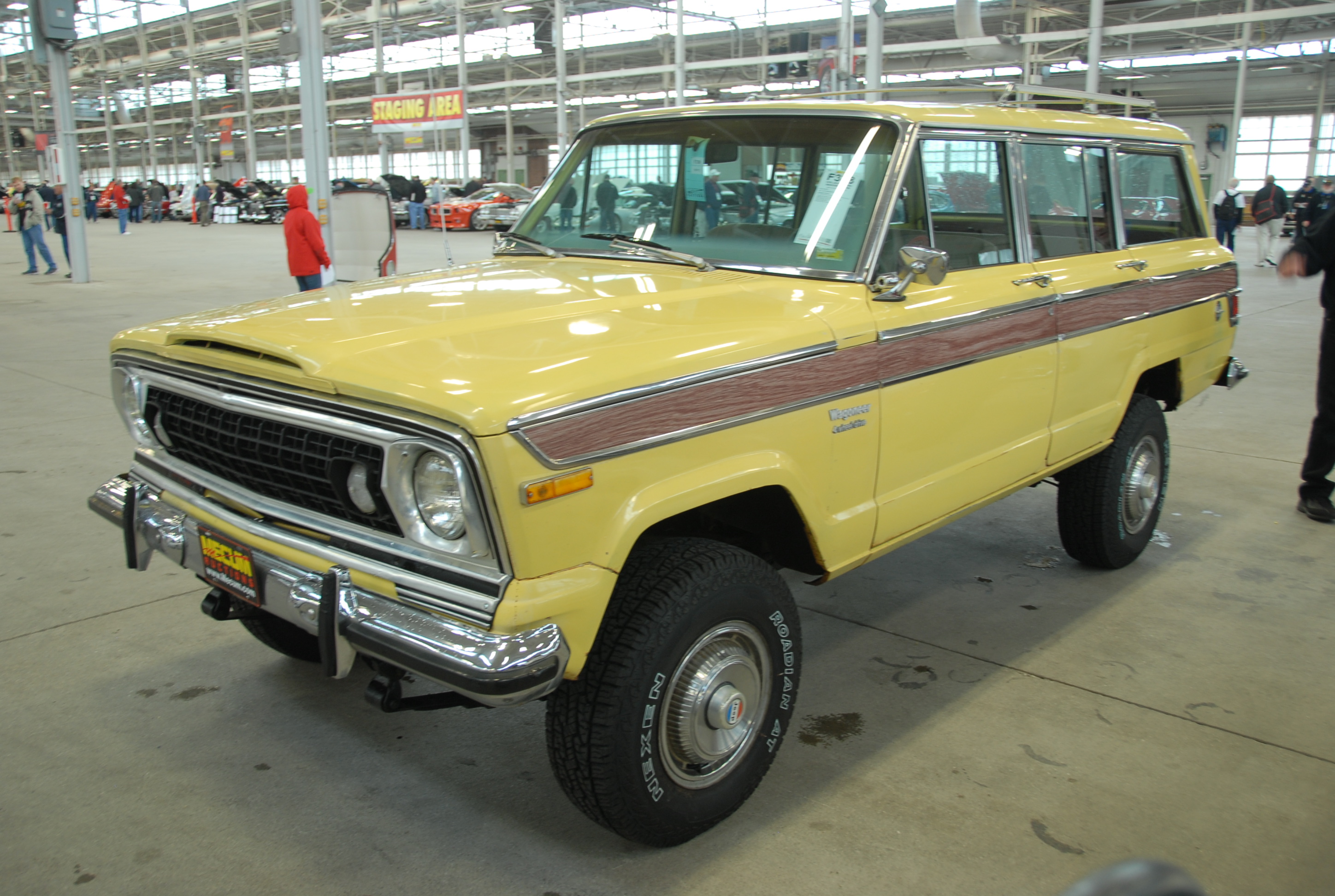 1966 jeep custom wagoneer