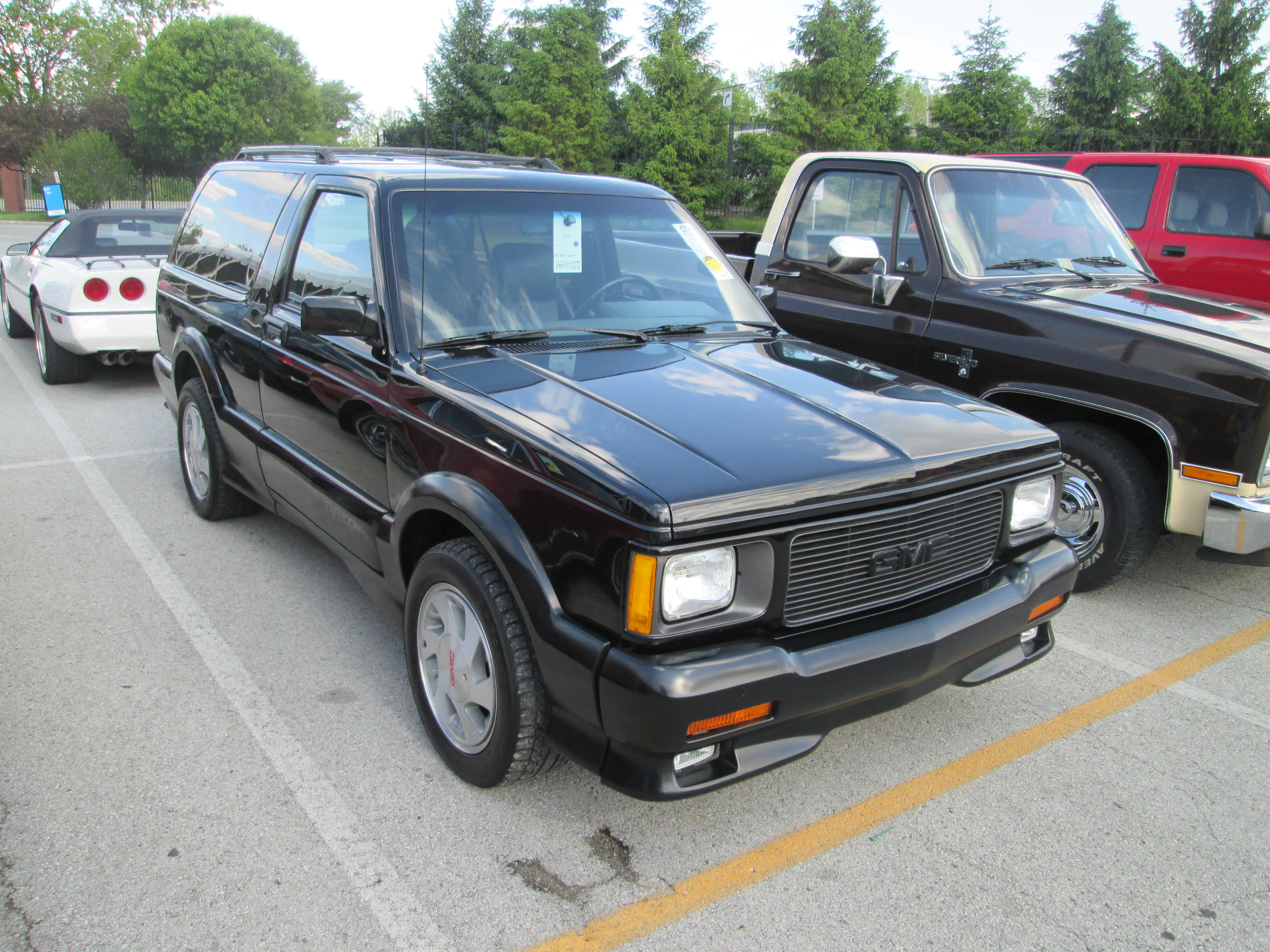 1994 GMC Typhoon Sport Utility Vehicle 4x4