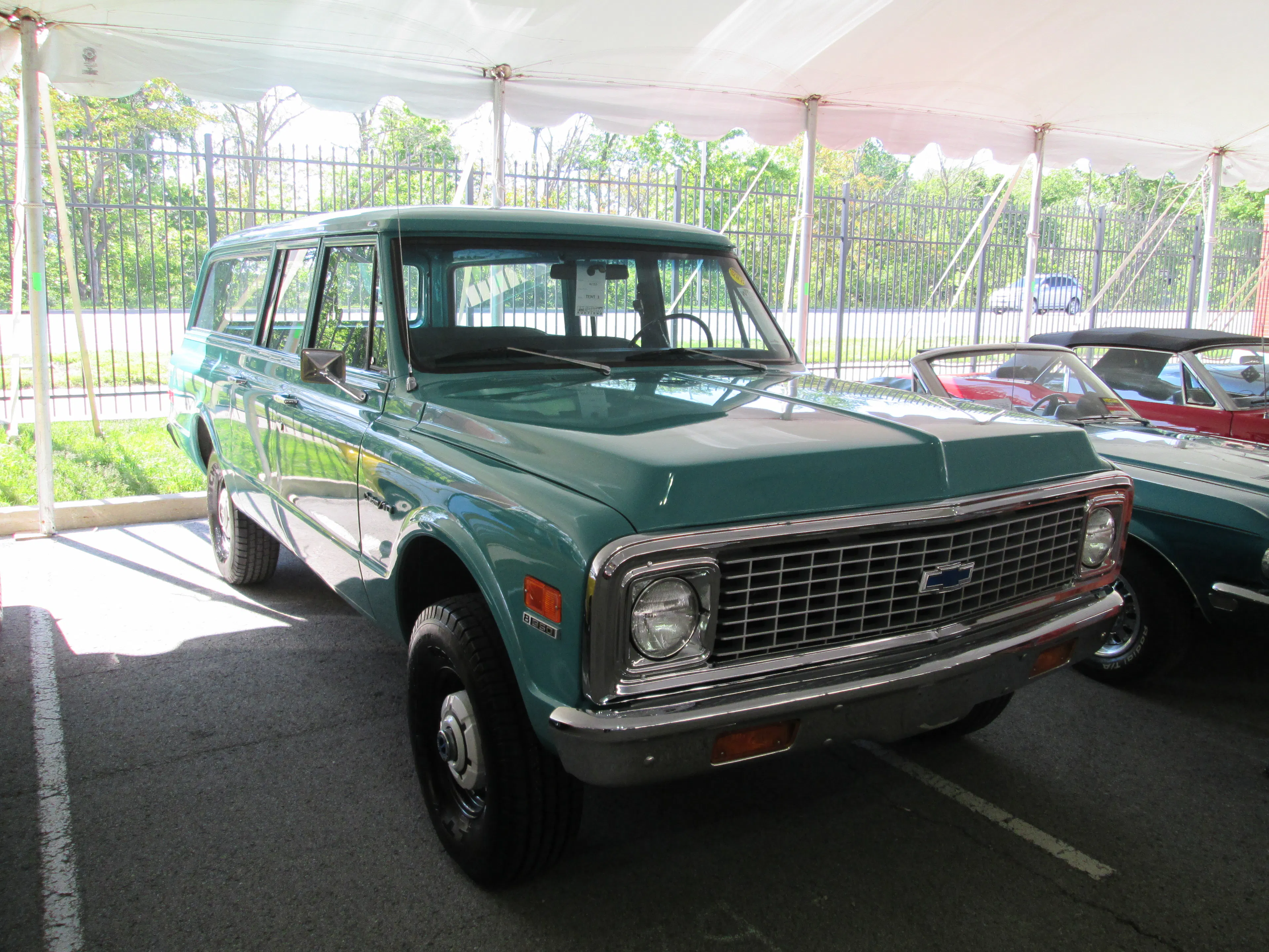 1971 Chevrolet K10 Custom Suburban Utility Vehicle 4x4