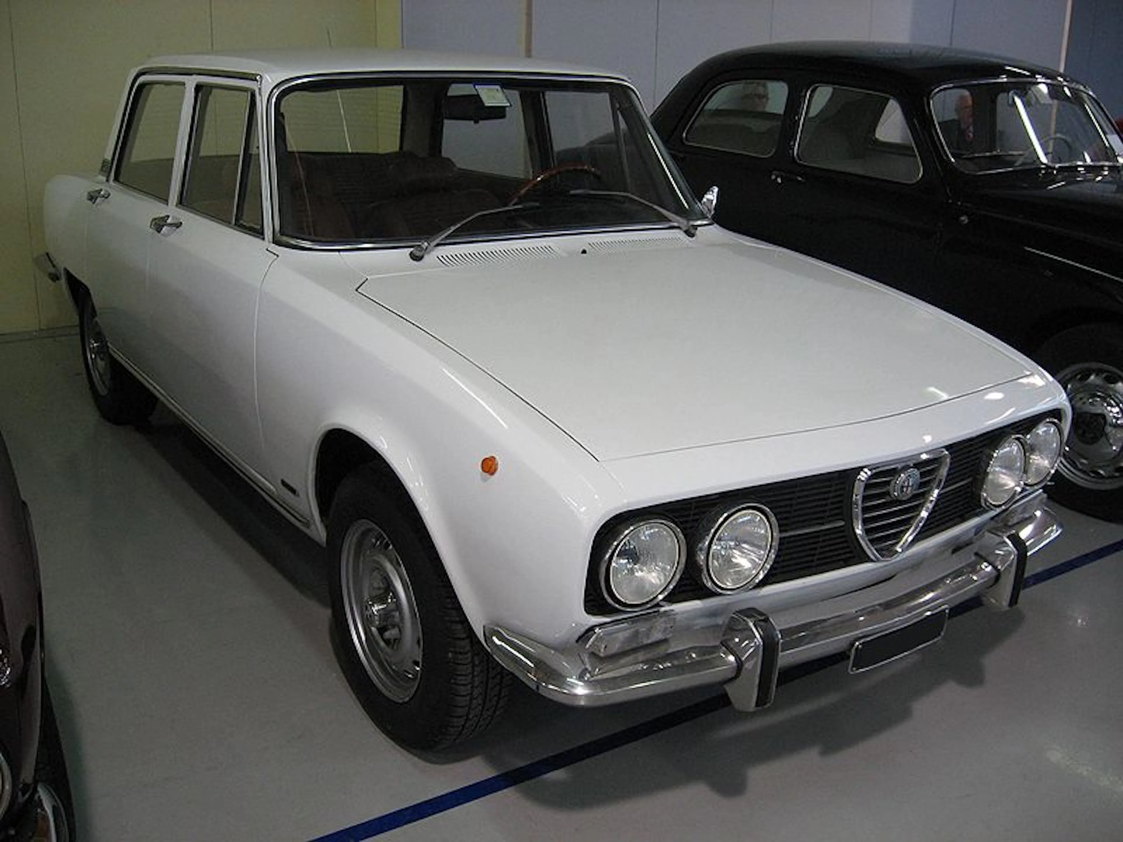 1971 Alfa Romeo 2000 Berlina Sedan