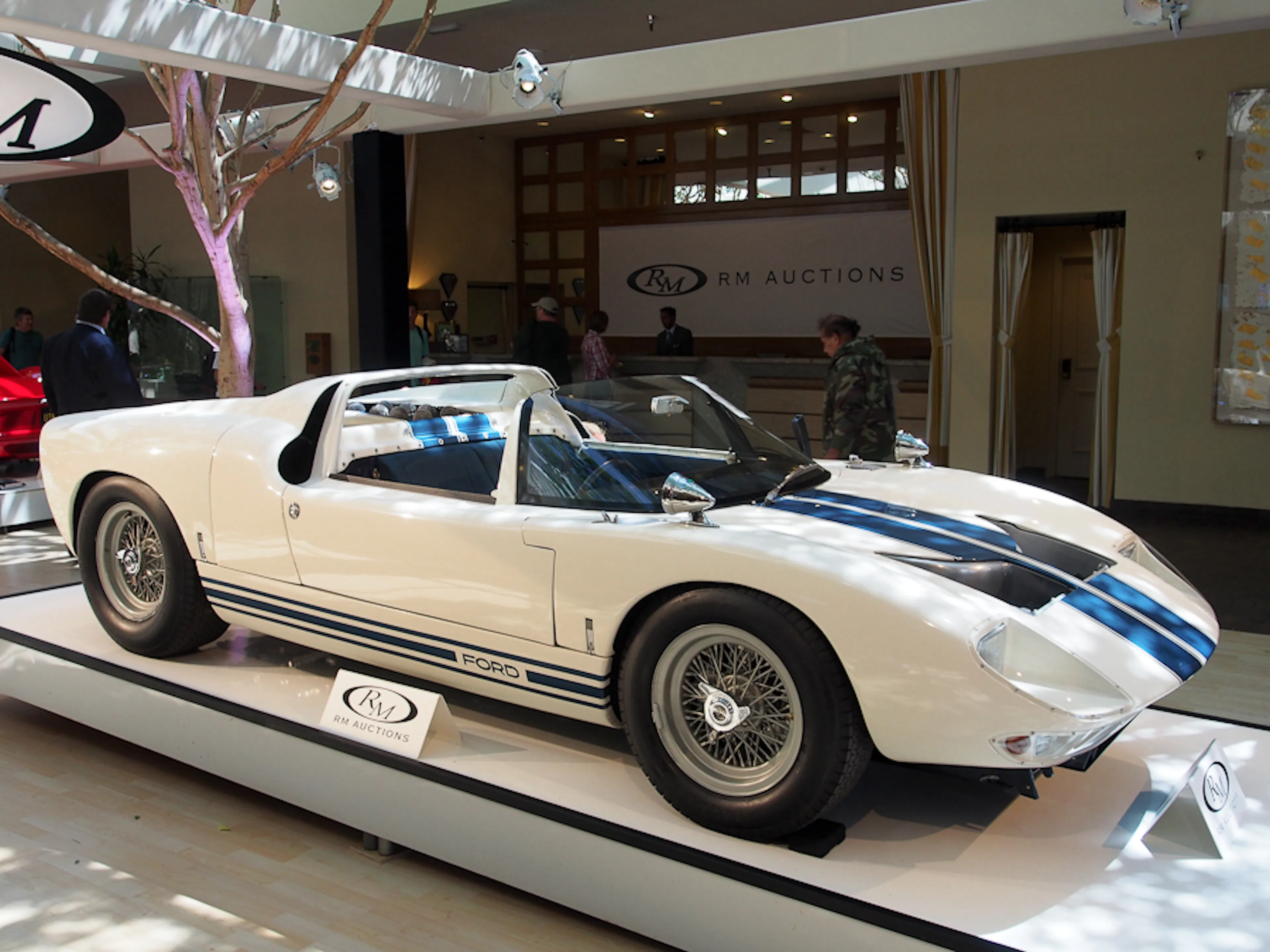 1965 Ford GT40 Prototype Roadster