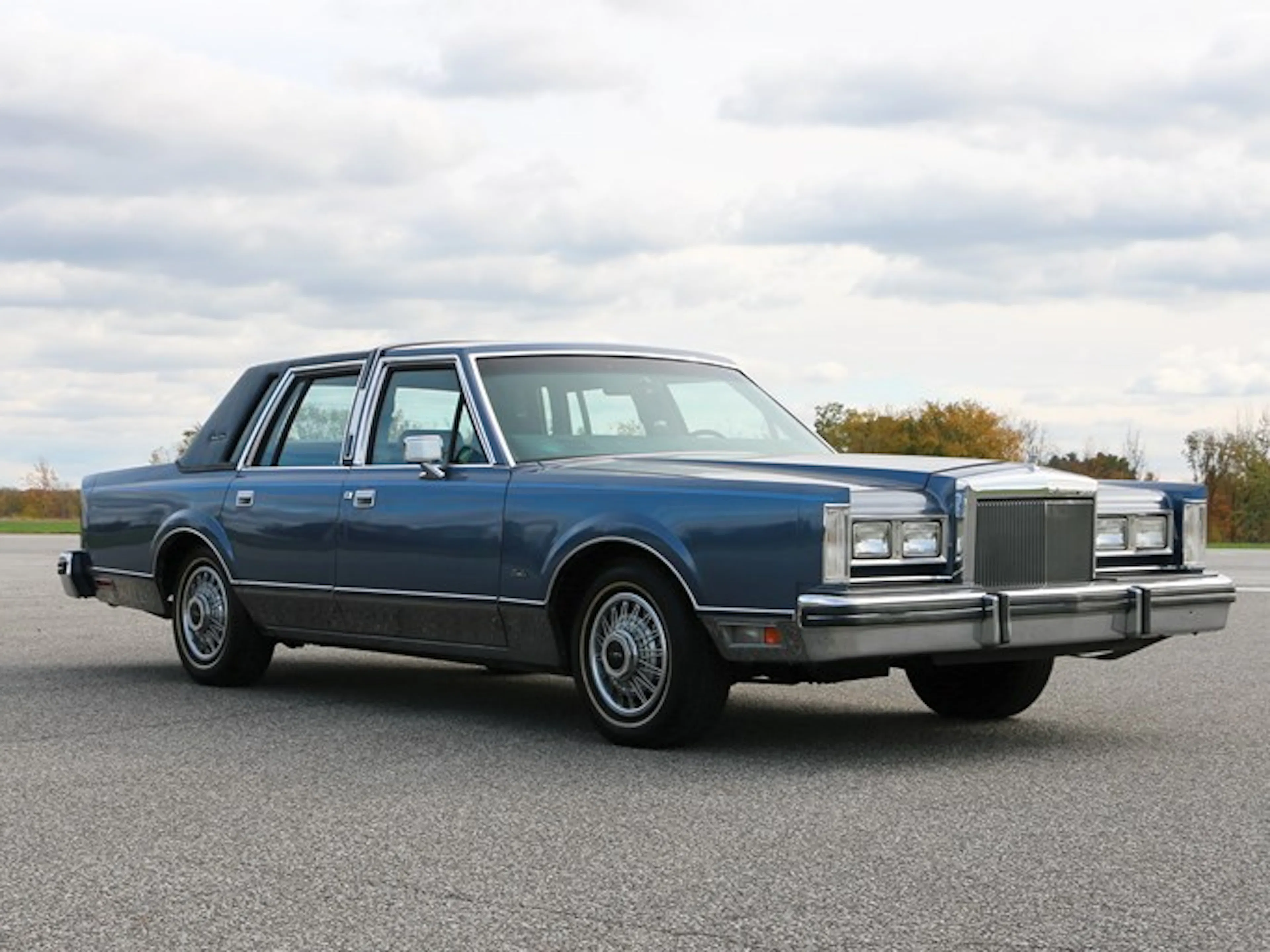 1984 Lincoln Town Car Signature Series Sedan