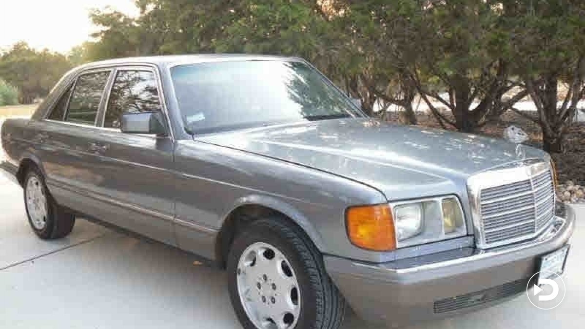 1990 Mercedes-Benz 560SEL